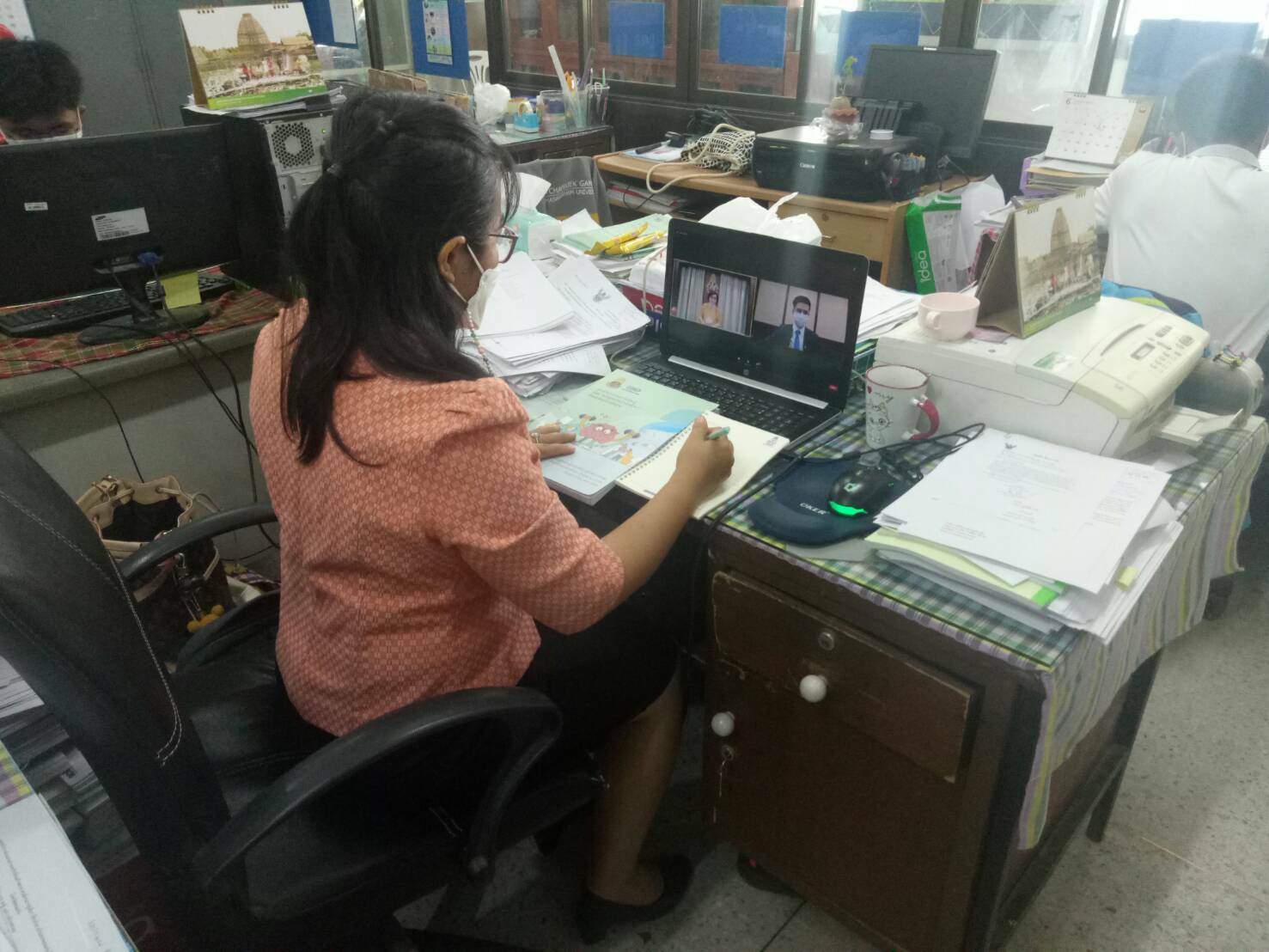 พช.ขอนแก่น : ร่วมกิจกรรมอบรมวิทยากรต้นแบบหลักสูตรด้านทุจริตการศึกษา โครงการนำหลักสูตรด้านทุจริตศึกษาสู่ภาคประชาชน ผ่านระบบ Zoom Webinar 