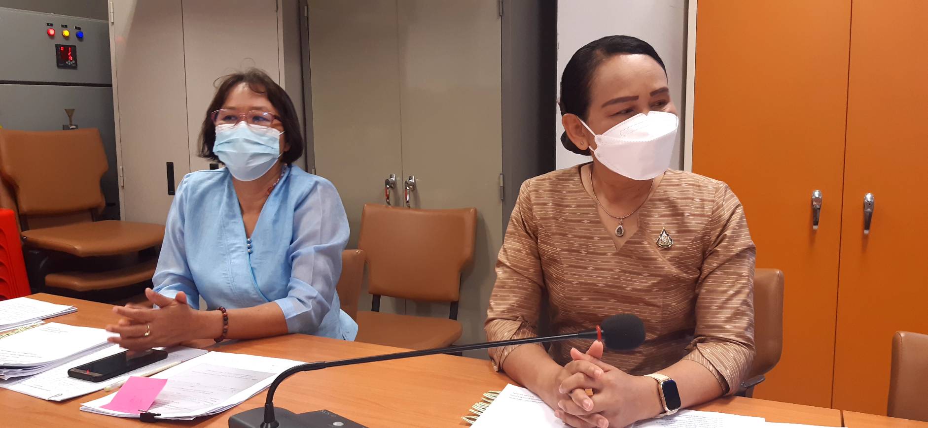 >>พช.ขอนแก่น :ประชุมคณะกรรมการพิจารณาคัดเลือกหมู่บ้านเศรษฐกิจพอเพียง “อยู่เย็น เป็นสุข”และกิจกรรมพัฒนาชุมชนดีเด่น ระดับจังหวัด ประจำปี 2564 