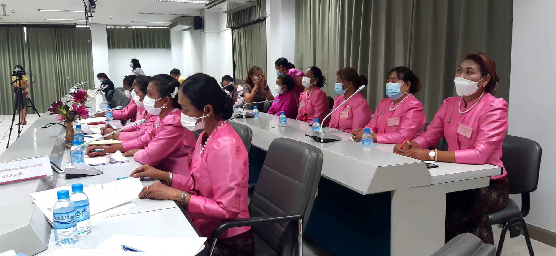 พช.ขอนแก่น : ประเมินคัดเลือกคนกองทุนพัฒนาบทบาทสตรีดีเด่น ระดับเขตตรวจราชการ ประจำปี 2564 เขตตรวจราชการที่ 12 กลุ่มจังหวัดภาคตะวันออกเฉียงเหนือตอนกลาง ผ่านระบบประชุมออนไลน์ (Zoom Cloud Meeting)