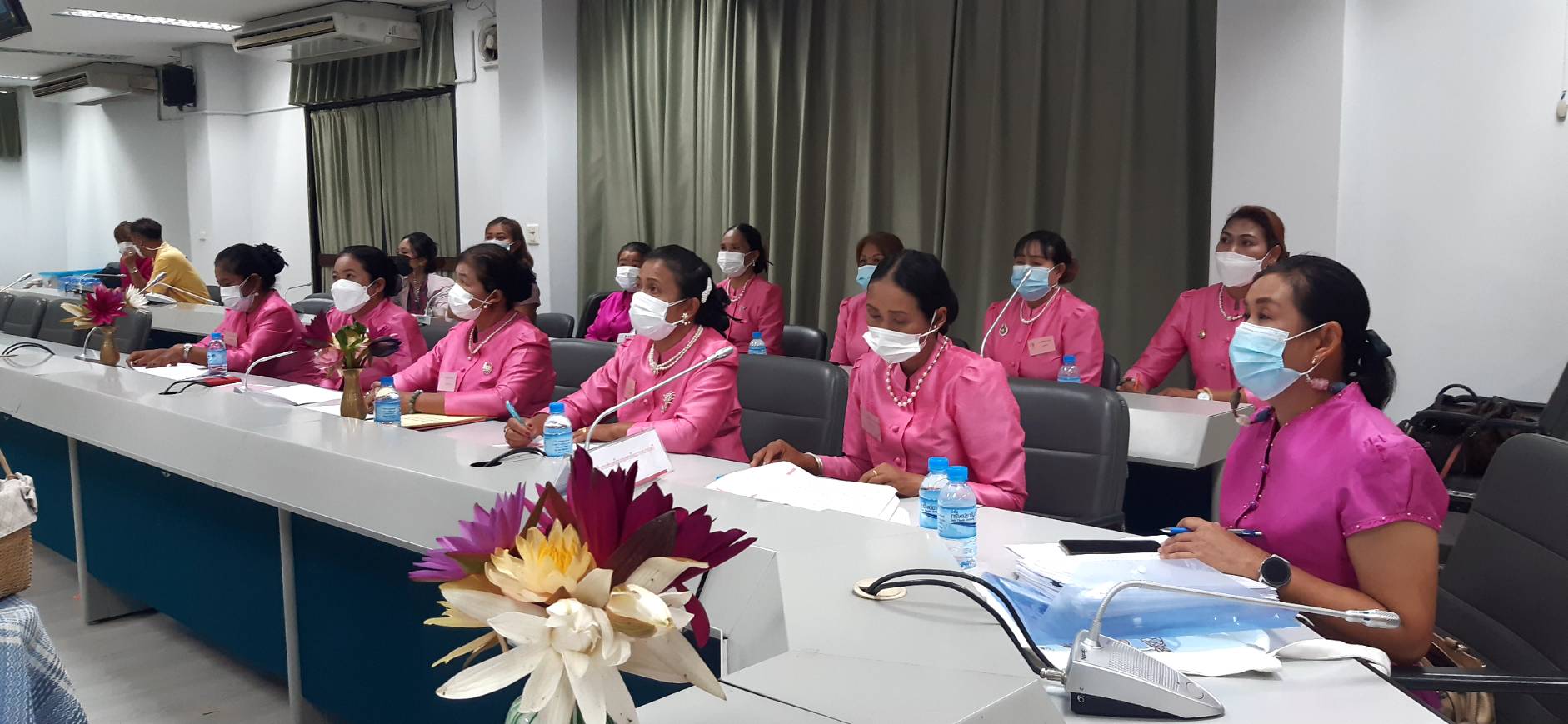 พช.ขอนแก่น : ประเมินคัดเลือกคนกองทุนพัฒนาบทบาทสตรีดีเด่น ระดับเขตตรวจราชการ ประจำปี 2564 เขตตรวจราชการที่ 12 กลุ่มจังหวัดภาคตะวันออกเฉียงเหนือตอนกลาง ผ่านระบบประชุมออนไลน์ (Zoom Cloud Meeting)
