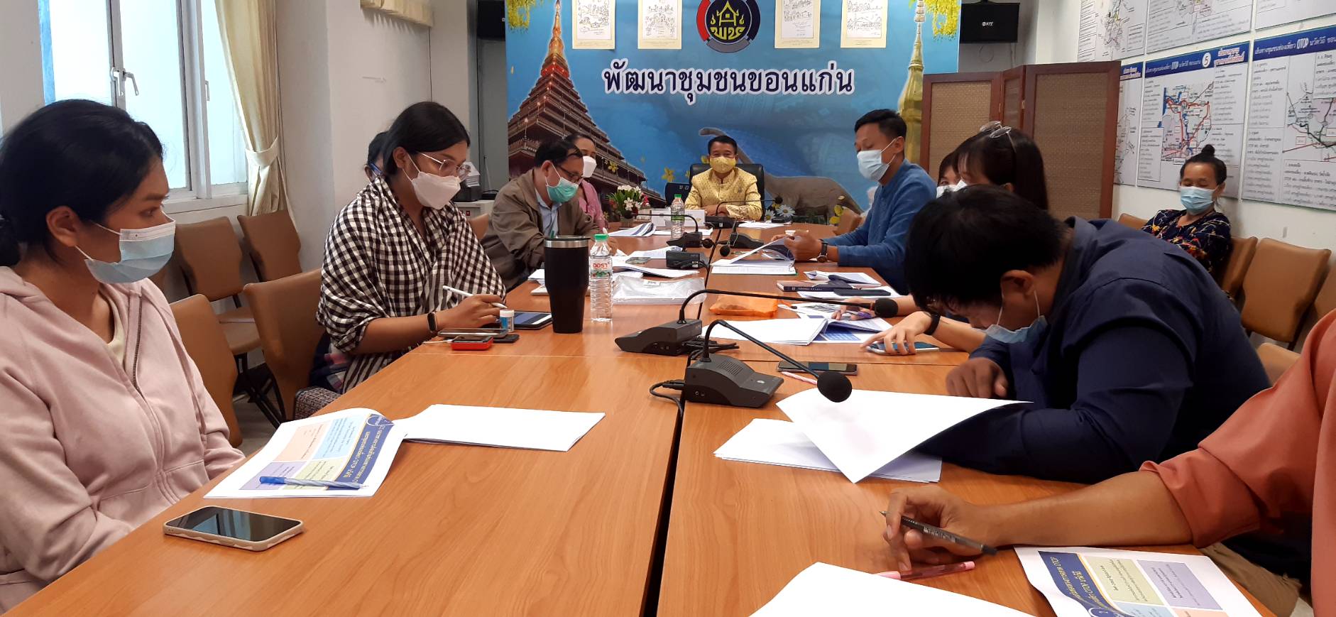 พช.ขอนแก่น: ร่วมรับฟังการประชุมชี้แจงแนวทางการสนับสนุนผลิตภัณฑ์ OTOP สู่ช่องทางการตลาดในรูปแบบออนไลน์ ผ่านระบบวีดิทัศน์ทางไกล (Video Conference)