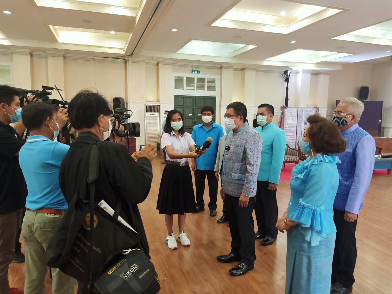 ขอนแก่น สืบสานพระราชปณิธาน สมเด็จพระนางเจ้าสิริกิติ์ พระบรมราชินีนาถ พระบรมราชชนนีพันปีหลวง จัดงาน “มัดหมี่เบียนนาเล่ 2021 ถักทอเส้นใยอีสาน สู่สายใยโลก “