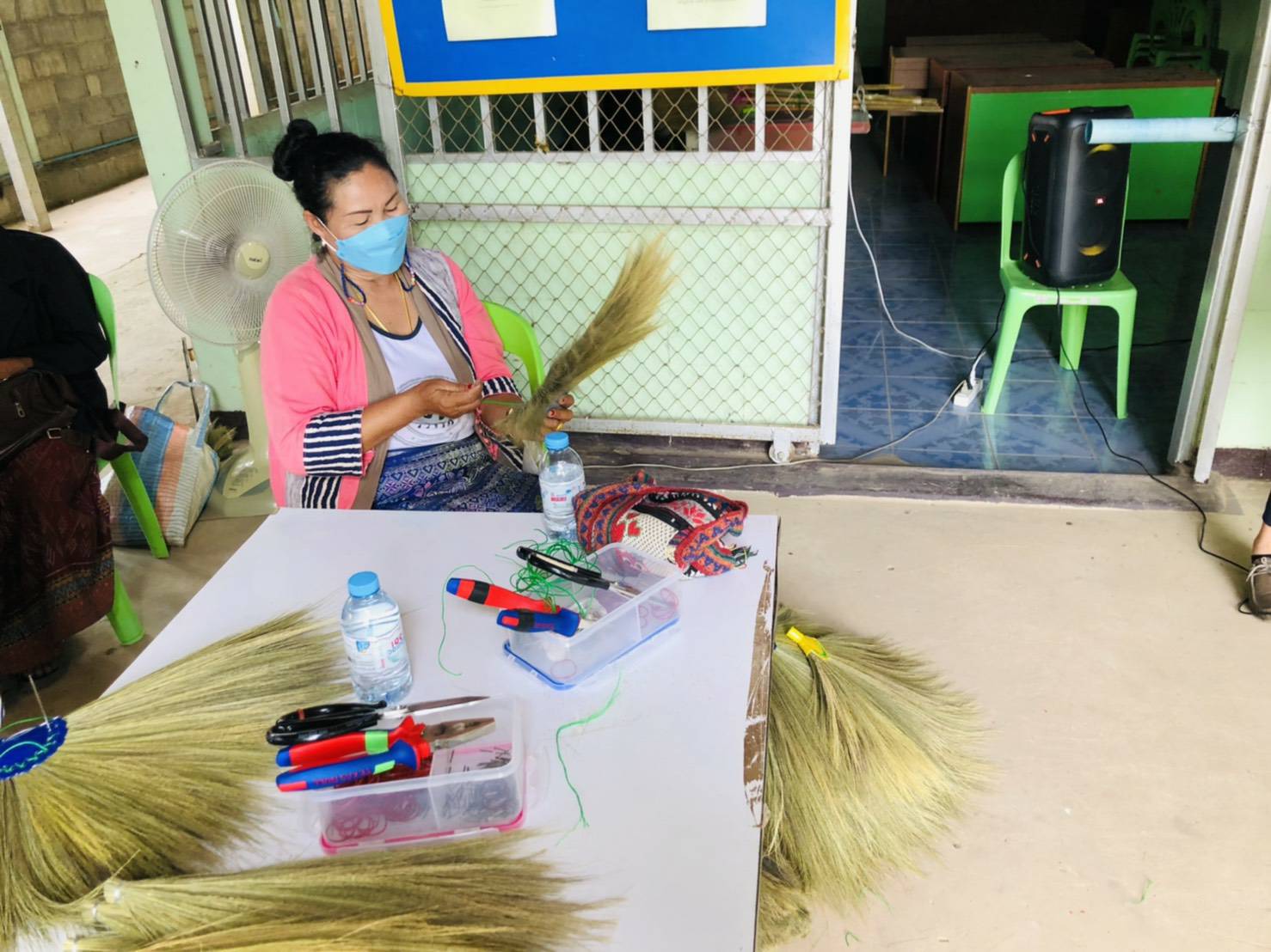 พช.ขอนแก่น : ร่วมกำกับ ดูแล การดำเนินงานโครงการแก้ไขปัญหาความเดือดร้อนด้านอาชีพ ปีงบประมาณ พ.ศ.2564 จังหวัดขอนแก่น ครั้งที่ 2 พื้นที่อำเภอภูผาม่าน จังหวัดขอนแก่น