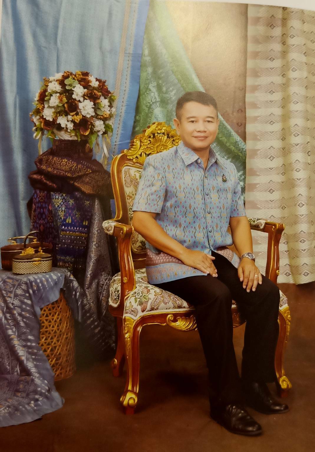พช.ขอนแก่น : วัฒนธรรมจังหวัดขอนแก่น มอบหนังสือส่งเสริมอัตลักษณ์เสน่ห์ผ้าไทย จังหวัดขอนแก่น ให้กับพัฒนาการจังหวัดขอนแก่น