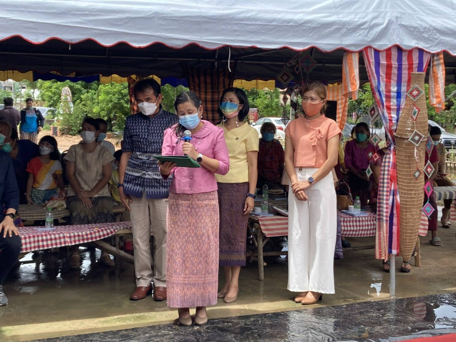 พช.ขอนแก่น : ร่วมพิธีเปิดโครงการพัฒนากระบวนการบริหารจัดการชุมชนท่องเที่ยวเชิงสร้างสรรค์ กิจกรรมส่งเสริมการเรียนรู้ที่นักท่องเที่ยวลงมือปฏิบัติ (D-HOPE)