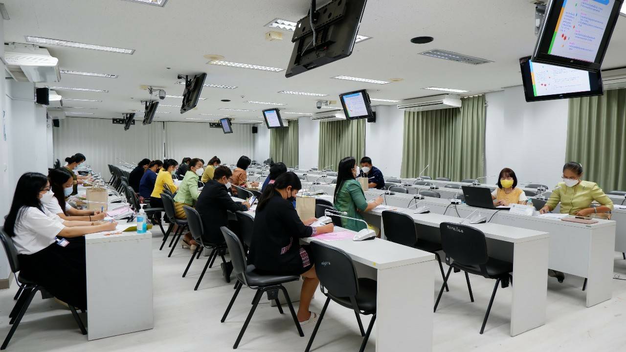 พช.ขอนแก่น : ประชุมคณะทำงานบริหารการจัดเก็บข้อมูลความจำเป็นพื้นฐาน (จปฐ.) และข้อมูล กชช.2ค. จังหวัดขอนแก่น