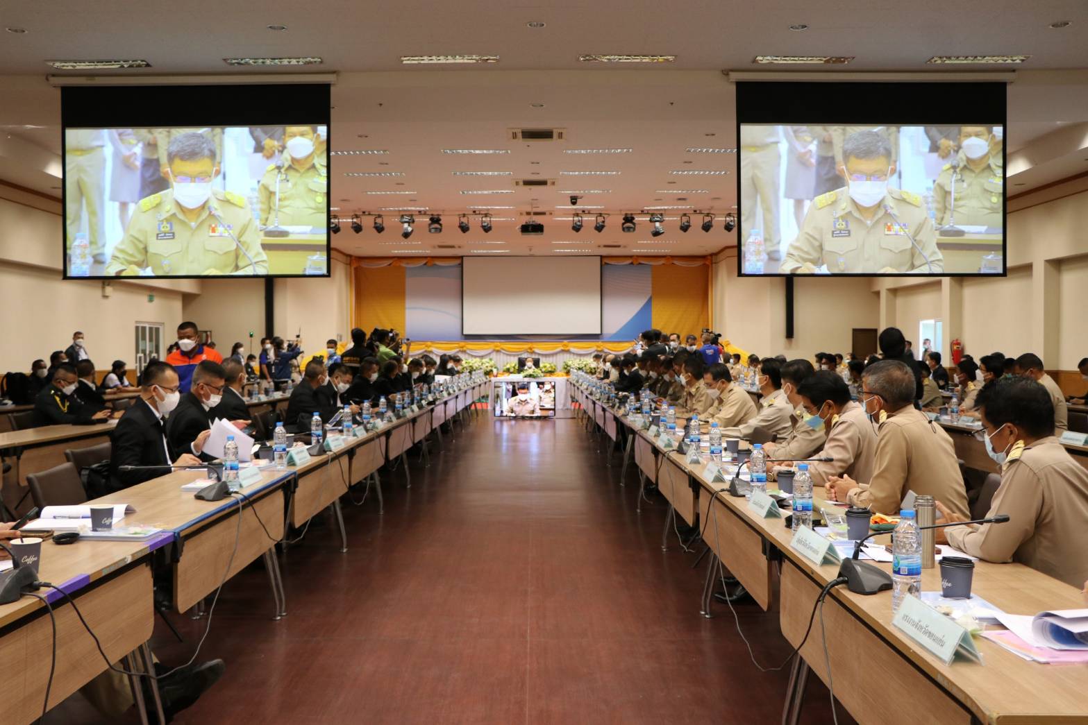 ?จว.ขอนแก่น : พล.อ.ประวิตร วงษ์สุวรรณ รองนายกรัฐมนตรี ลงพื้นที่ตรวจน้ำท่วมขอนแก่น สั่งเร่งช่วยเหลือ ปชช. เดินหน้าแผนจัดการน้ำทั้งระบบ?
