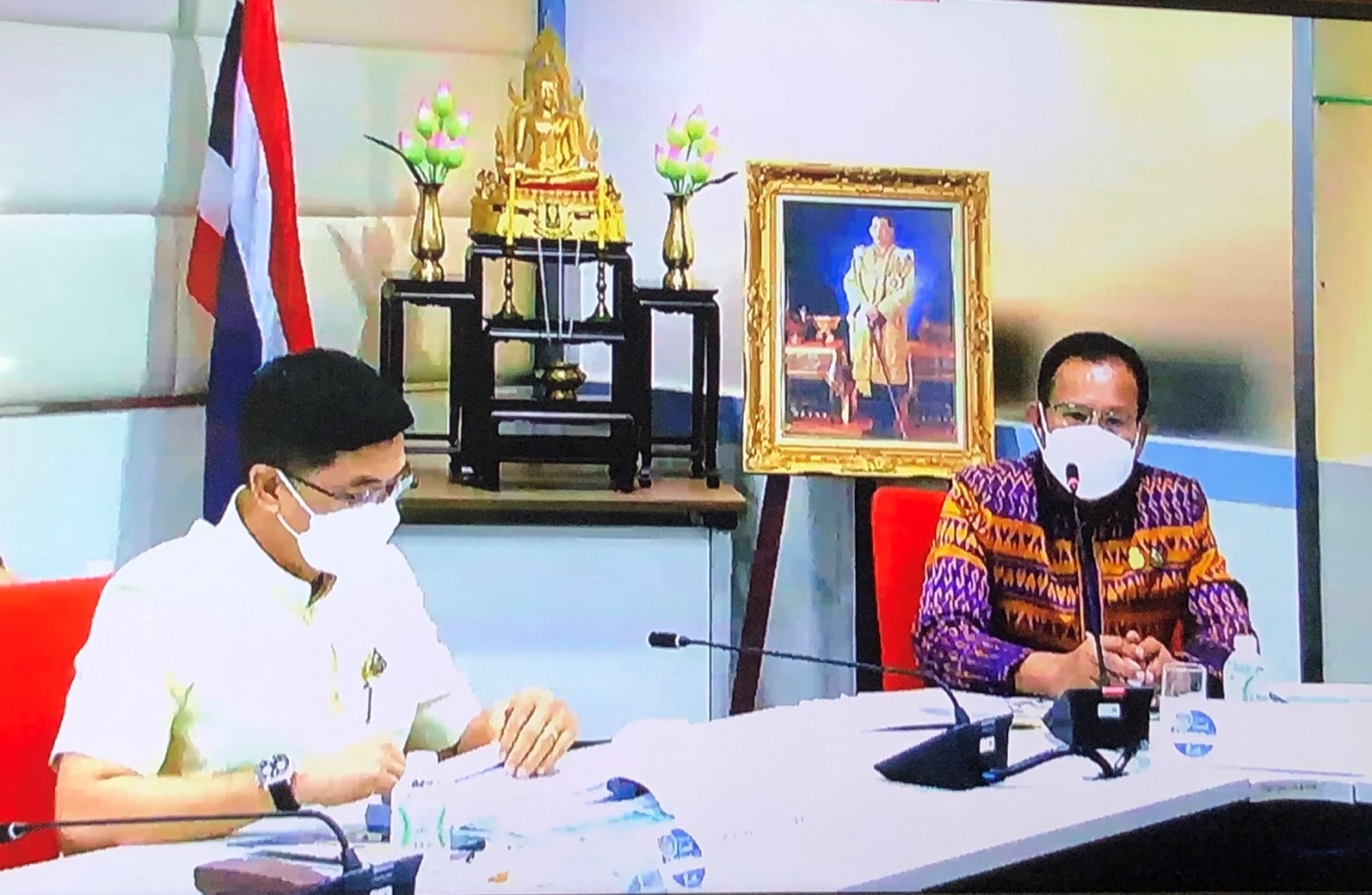 ?พช.ขอนแก่น : ร่วมประชุมมอบนโยบายและแนวทางการดำเนินงานพัฒนาชุมชน ประจำปีงบประมาณ พ.ศ. 2565 ผ่านระบบวิดีทัศน์ทางไกล(Video Conference) ?