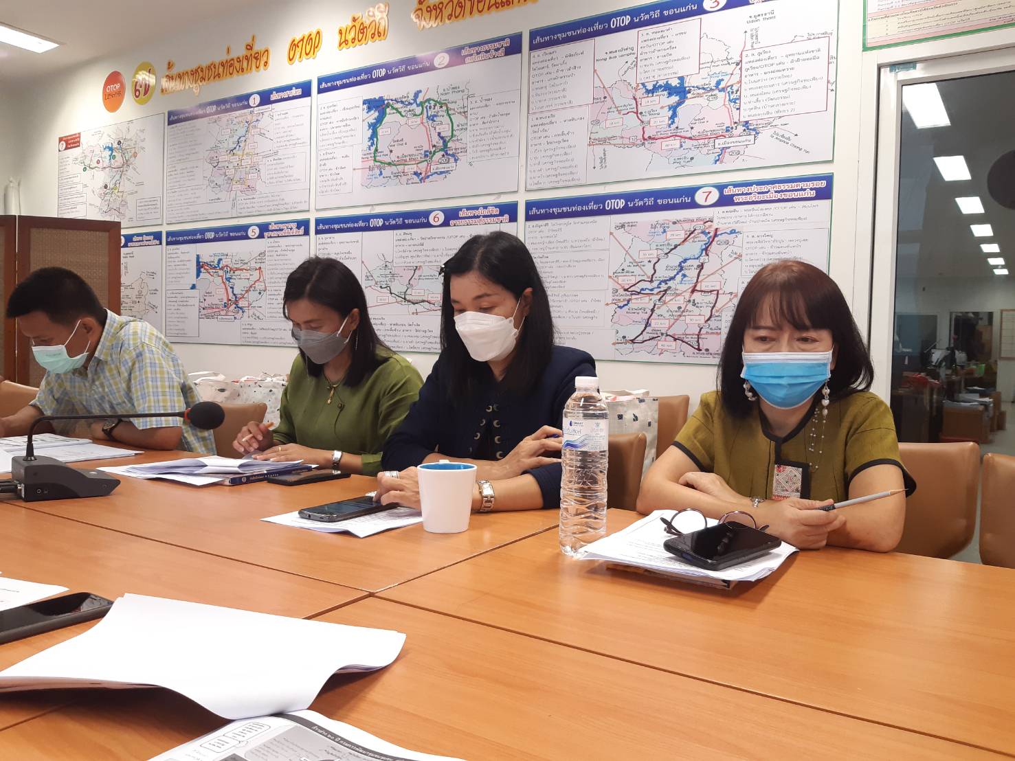 ?พช.ขอนแก่น : ร่วมประชุมมอบนโยบายและแนวทางการดำเนินงานพัฒนาชุมชน ประจำปีงบประมาณ พ.ศ. 2565 ผ่านระบบวิดีทัศน์ทางไกล(Video Conference) ?