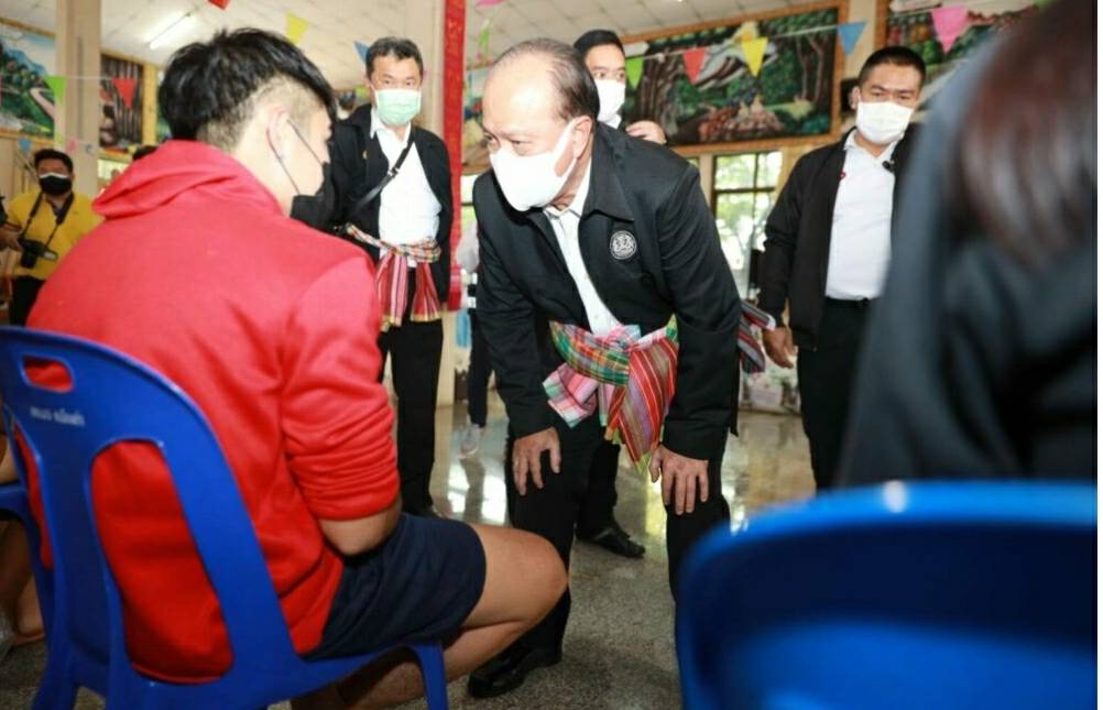 บิ๊ก มหาดไทย มท.1 ลงพื้นที่ตรวจเยี่ยมและรับรายงานภาวะน้ำท่วม จ.ขอนแก่น สั่งรับมือพายุลูกใหม่ ช่วยเหลือ-เยียวยาประชาชนทุกด้าน