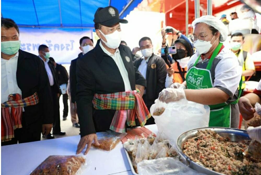 บิ๊ก มหาดไทย มท.1 ลงพื้นที่ตรวจเยี่ยมและรับรายงานภาวะน้ำท่วม จ.ขอนแก่น สั่งรับมือพายุลูกใหม่ ช่วยเหลือ-เยียวยาประชาชนทุกด้าน