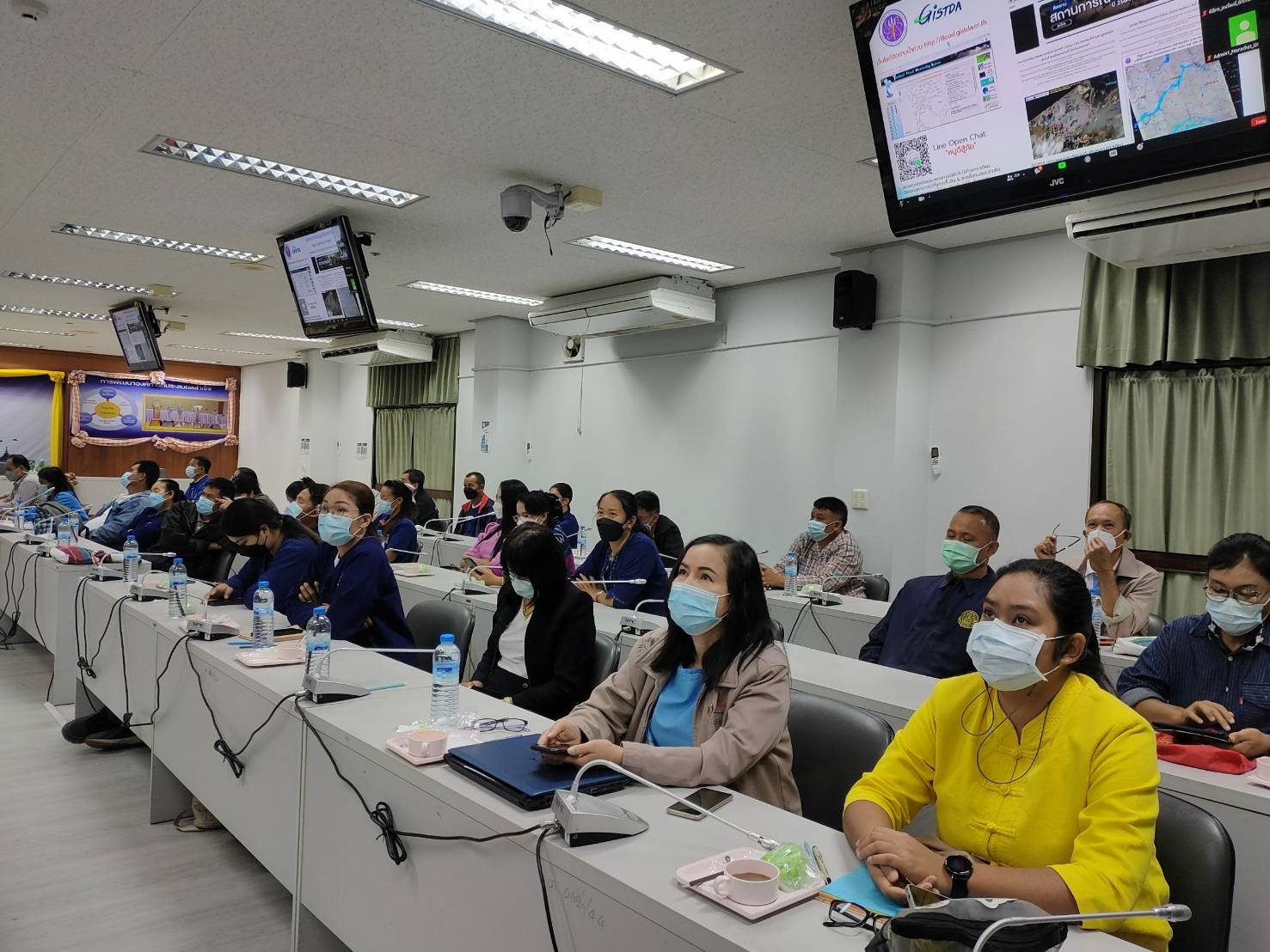 พช.ขอนแก่น : ฝึกอบรมหลักสูตรระยะสั้น หลักสูตร “การใช้แผนที่เครื่องมือภูมิสารสนเทศเพื่อการสำรวจและจัดทำ ข้อมูลกายภาพ เศรษฐกิจ สังคม และสิ่งแวดล้อม” ผ่านระบบ Zoom Cloud Meeting