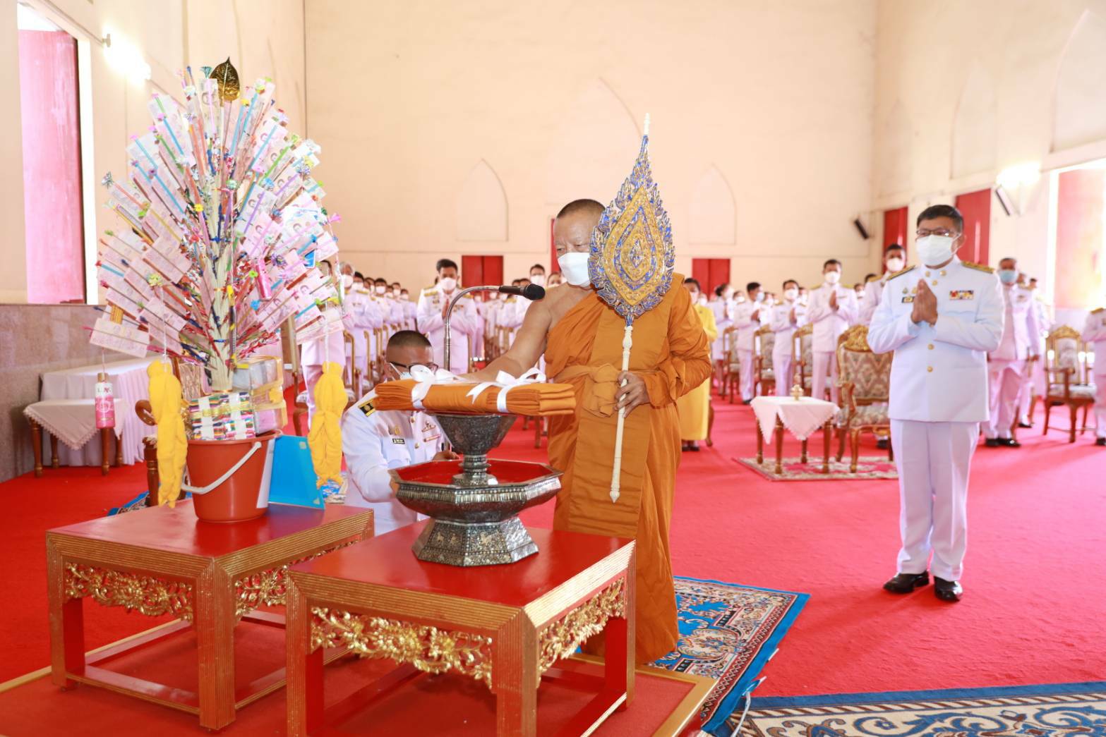พช. ขอนแก่น : ร่วมพิธีทอดผ้าป่าสนับสนุน โครงการทุนเล่าเรียนหลวง สำหรับพระสงฆ์ไทย