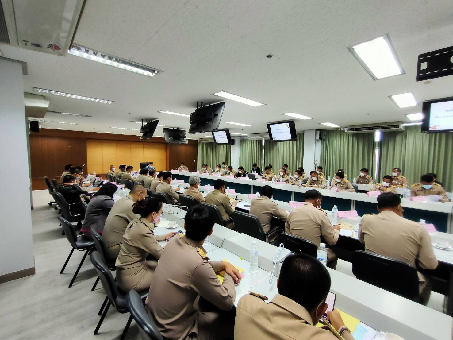 พช.ขอนแก่น : ร่วมประชุมนายอำเภอและหัวหน้า ส่วนราชการสังกัดกระทรวงมหาดไทย ประจำเดือนพฤศจิกายน 2564 