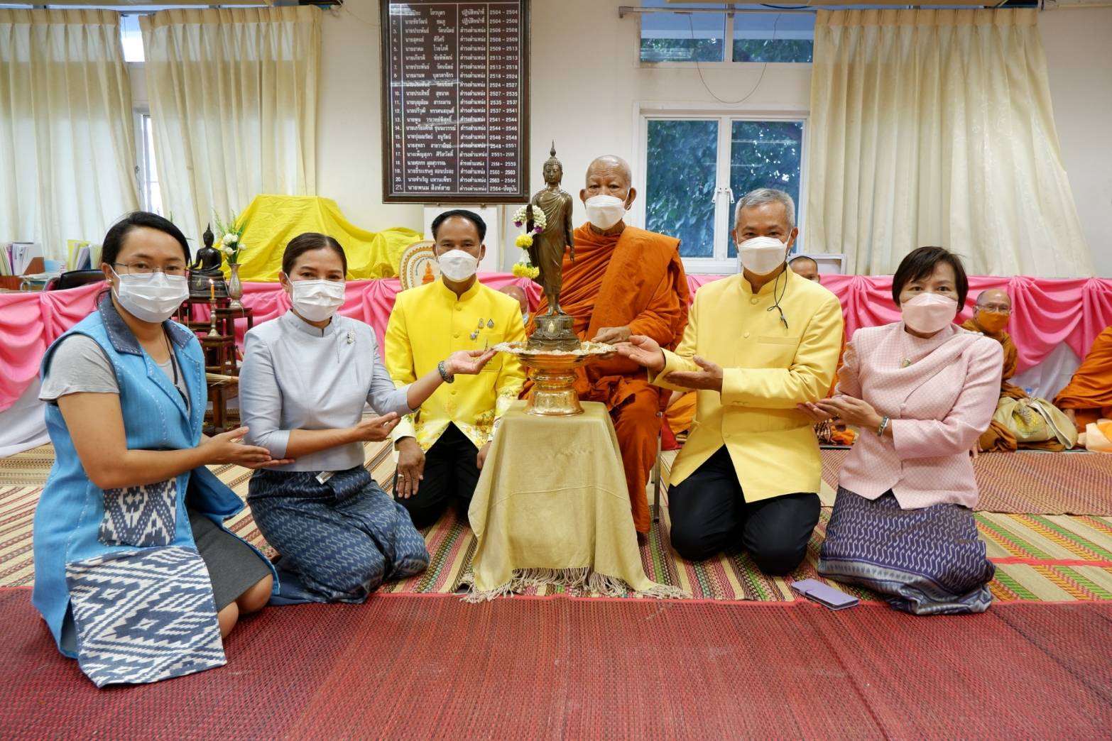 พช.ขอนแก่น : ทำบุญสำนักงานพัฒนาชุมชนจังหวัดขอนแก่น และพิธีมอบ”พระพุทธพัฒนปชานาถ”