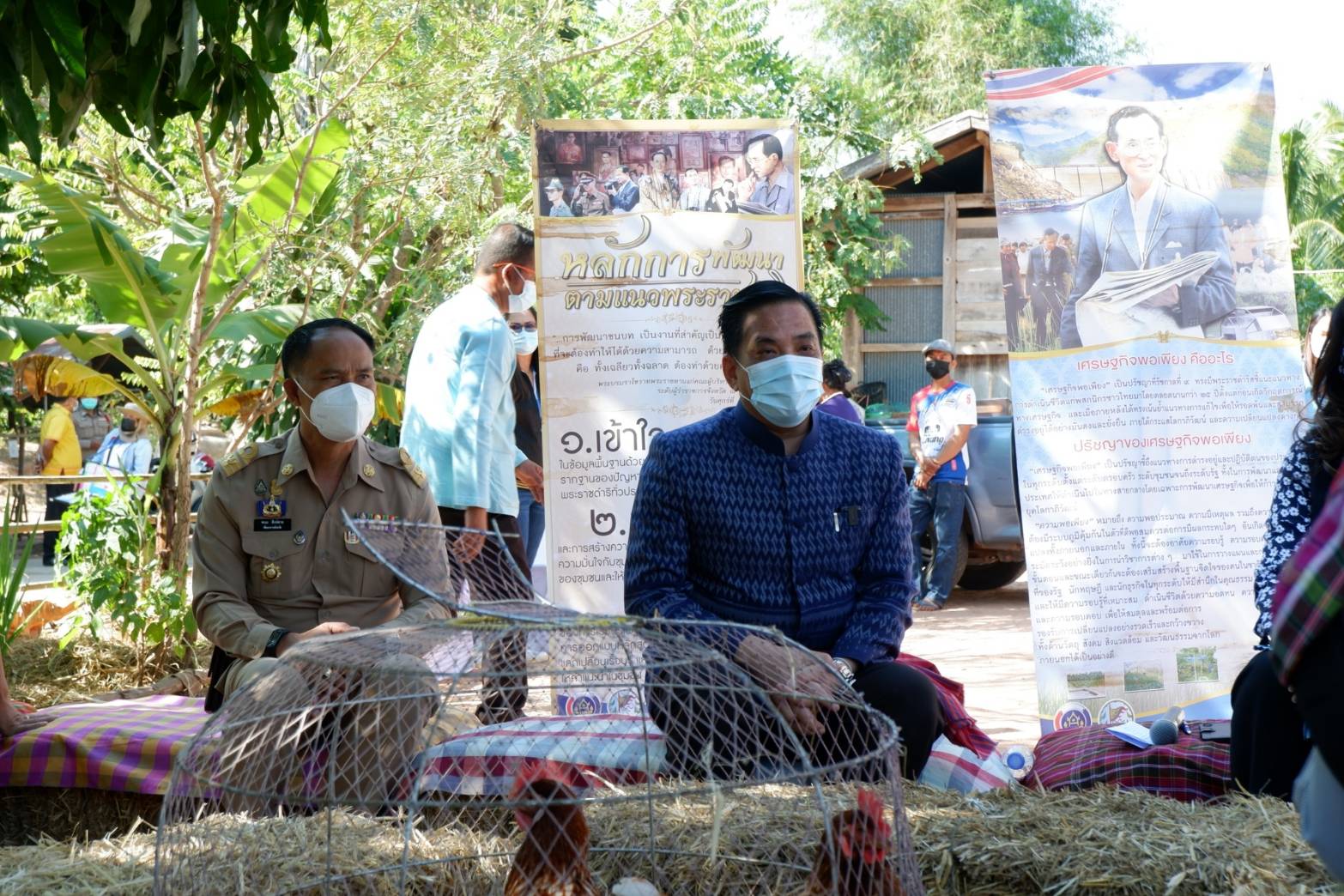 พช.ขอนแก่น : ผนึกกำลังกับกงสุลใหญ่ สาธารณรัฐประชาชนจีน ประจำประเทศไทย ณ จังหวัดขอนแก่น ชู “คู่เสี่ยว เกี่ยวก้อย แก้จนคนขอนแก่น” โมเดลแก้จนของคนขอนแก่น แก้ไขปัญหาความยากจนทุกช่วงวัย