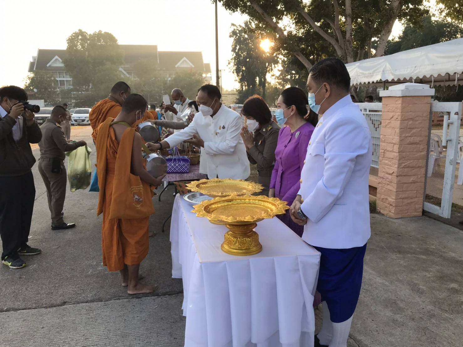 พช.ขอนแก่น: ร่วมพิธีบวงสรวงพระธาตุศิโรดมขอนแก่น ก่อนดำเนินการปรับปรุงองค์พระธาตุด้วยการปิดทอง