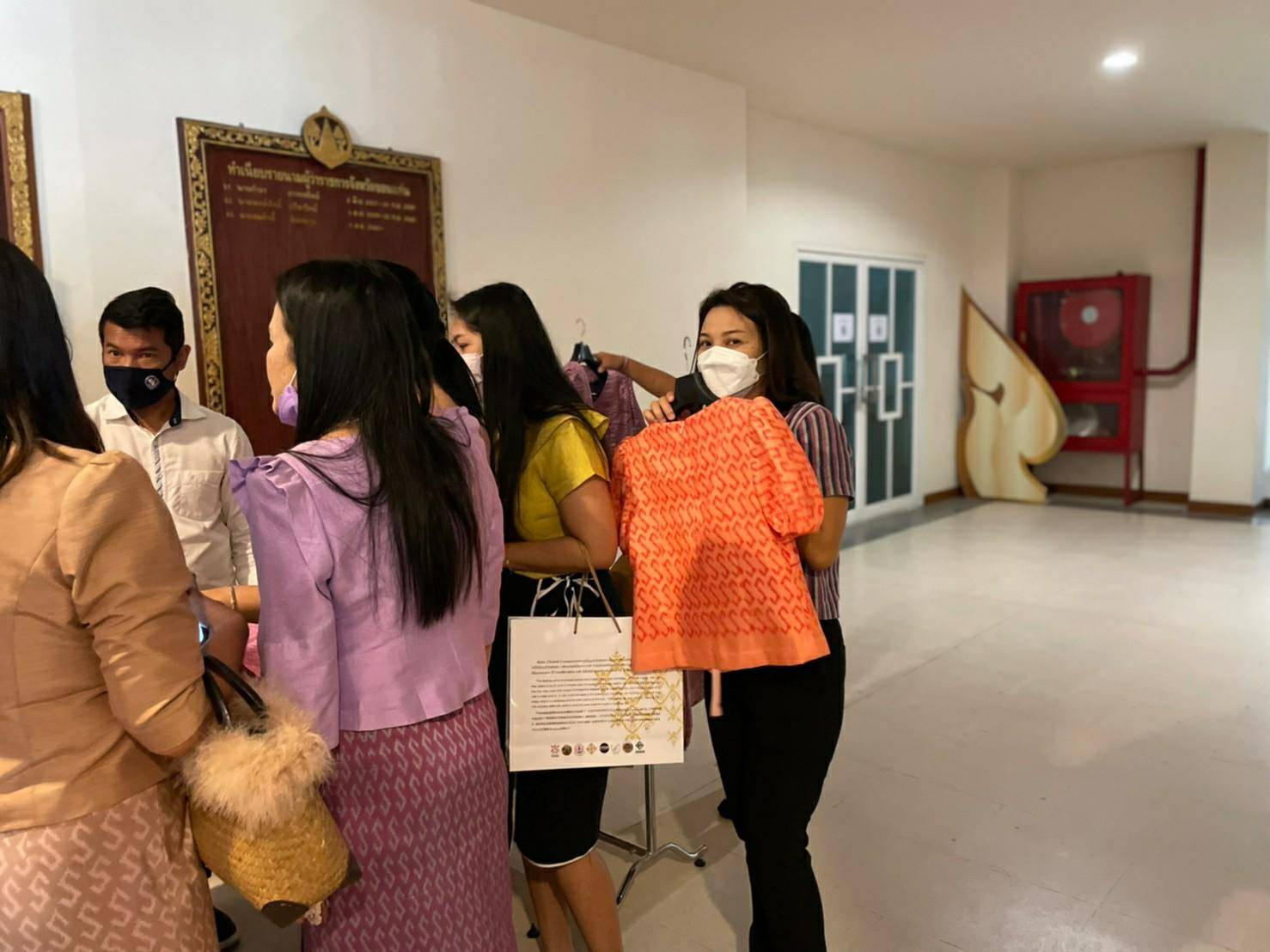 จังหวัดขอนแก่น :  จัดกิจกรรมเฉลิมพระเกียรติเนื่องในวันคล้ายวันประสูติของสมเด็จพระเจ้าลูกเธอ เจ้าฟ้าสิริวัณณวรี นารีรัตนราชกัญญา 8 มกราคม 2565 พร้อมเชิญชวนชาวขอนแก่นแต่งกายด้วยผ้าพื้นถิ่นลายพระราชทาน “ผ้ามัดหมี่ ลายขอเจ้าฟ้าสิริวัณณวรีฯ