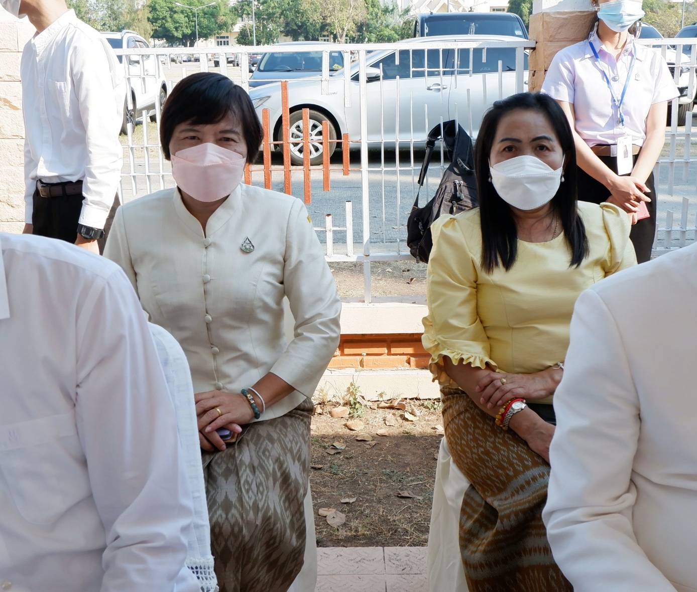 พช.ขอนแก่น:ร่วมพิธีปิดทองพระธาตุศิโรดม เพื่อบูรณะปรับปรุงองค์พระธาตุด้วยการปิดทอง เพื่อความสวยงามและความเป็นศิริมงคล
