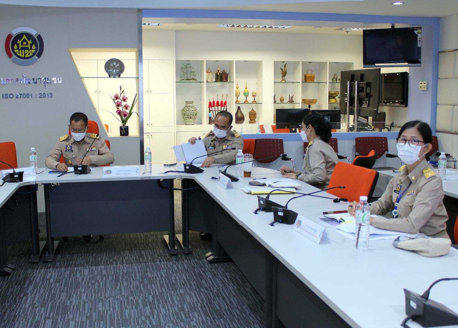 พช.ขอนแก่น : ร่วมประชุมการดำเนินโครงการพัฒนาพื้นที่ต้นแบบการพัฒนาคุณภาพชีวิตตามหลักทฤษฎีใหม่ ประยุกต์สู่ “โคก หนอง นา โมเดล”