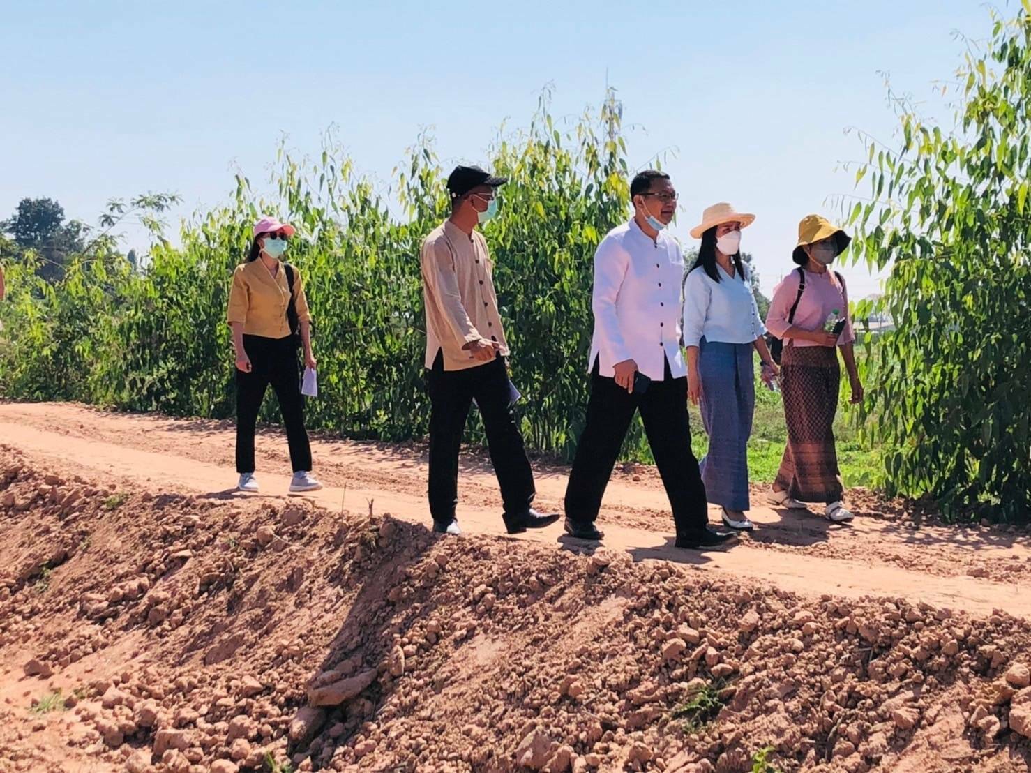 พช.ขอนแก่น : ลงพื้นที่เตรียมความพร้อมการจัดกิจกรรม เนื่องในวาระครบรอบ 53 ปี โครงการพัฒนาผู้นำอาสาพัฒนาชุมชน และกิจกรรมเอามื้อสามัคคี โครงการพัฒนาพื้นที่ต้นแบบการพัฒนาคุณภาพชีวิตตามหลักทฤษฎีใหม่ประยุกต์สู่ “โคก หนอง นา โมเดล”
