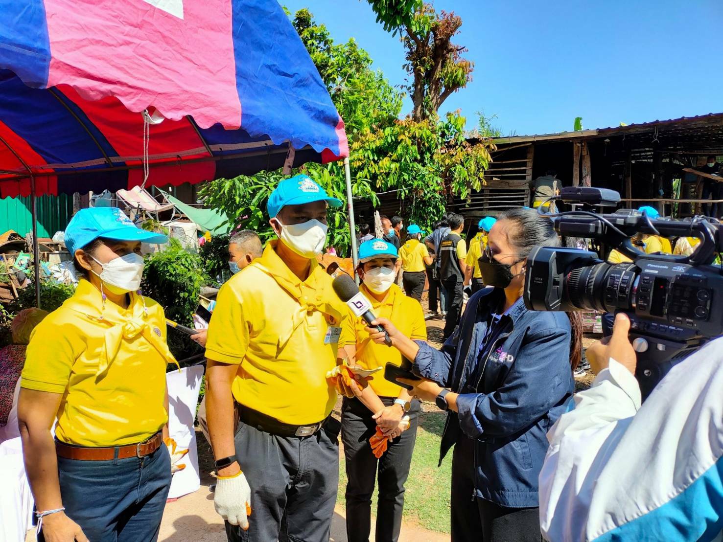 พช.ขอนแก่น : ร่วมพิธีเปิดกิจกรรมจิตอาสาพัฒนาชุมชนปรับปรุงที่อยู่อาศัยครัวเรือนยากจน ตามโครงการขจัดความยากจนและพัฒนาคนทุกช่วงวัยอย่างยั่งยืนตามหลักปรัชญาของเศรษฐกิจพอเพียง ภายใต้ยุทธศาสตร์ “แก่นคูน เกื้อกูล คนขอนแก่นไม่ทอดทิ้งกัน”