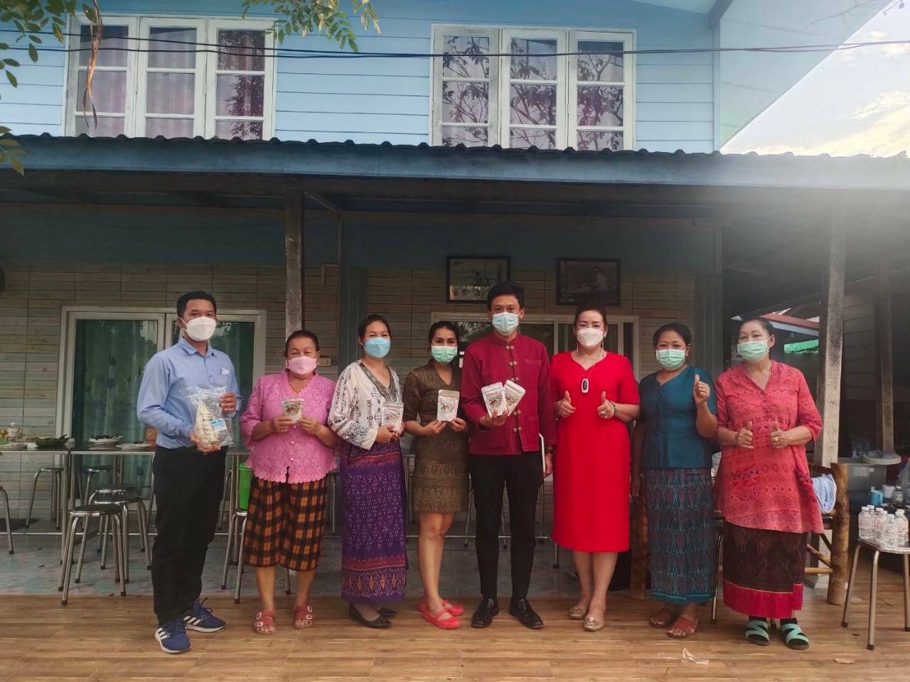 พช.ขอนแก่น: ลงพื้นที่ติดตามการดำเนินงานกลุ่มผู้ผลิต ผู้ประกอบการ OTOP (กลุ่มปลาส้ม) เพื่อสนับสนุนและเตรียมความพร้อมในการนำผลิตภัณฑ์เข้าจำหน่ายในศูนย์ส่งเสริมและพัฒนาสินค้า OTOP จังหวัดขอนแก่น