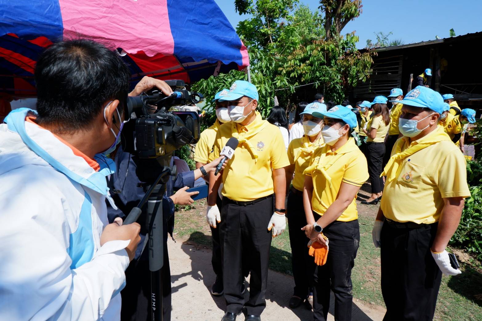 พช.ขอนแก่น : ร่วมพิธีเปิดกิจกรรมจิตอาสาพัฒนาชุมชนปรับปรุงที่อยู่อาศัยครัวเรือนยากจน ตามโครงการขจัดความยากจนและพัฒนาคนทุกช่วงวัยอย่างยั่งยืนตามหลักปรัชญาของเศรษฐกิจพอเพียง ภายใต้ยุทธศาสตร์ “แก่นคูน เกื้อกูล คนขอนแก่นไม่ทอดทิ้งกัน”