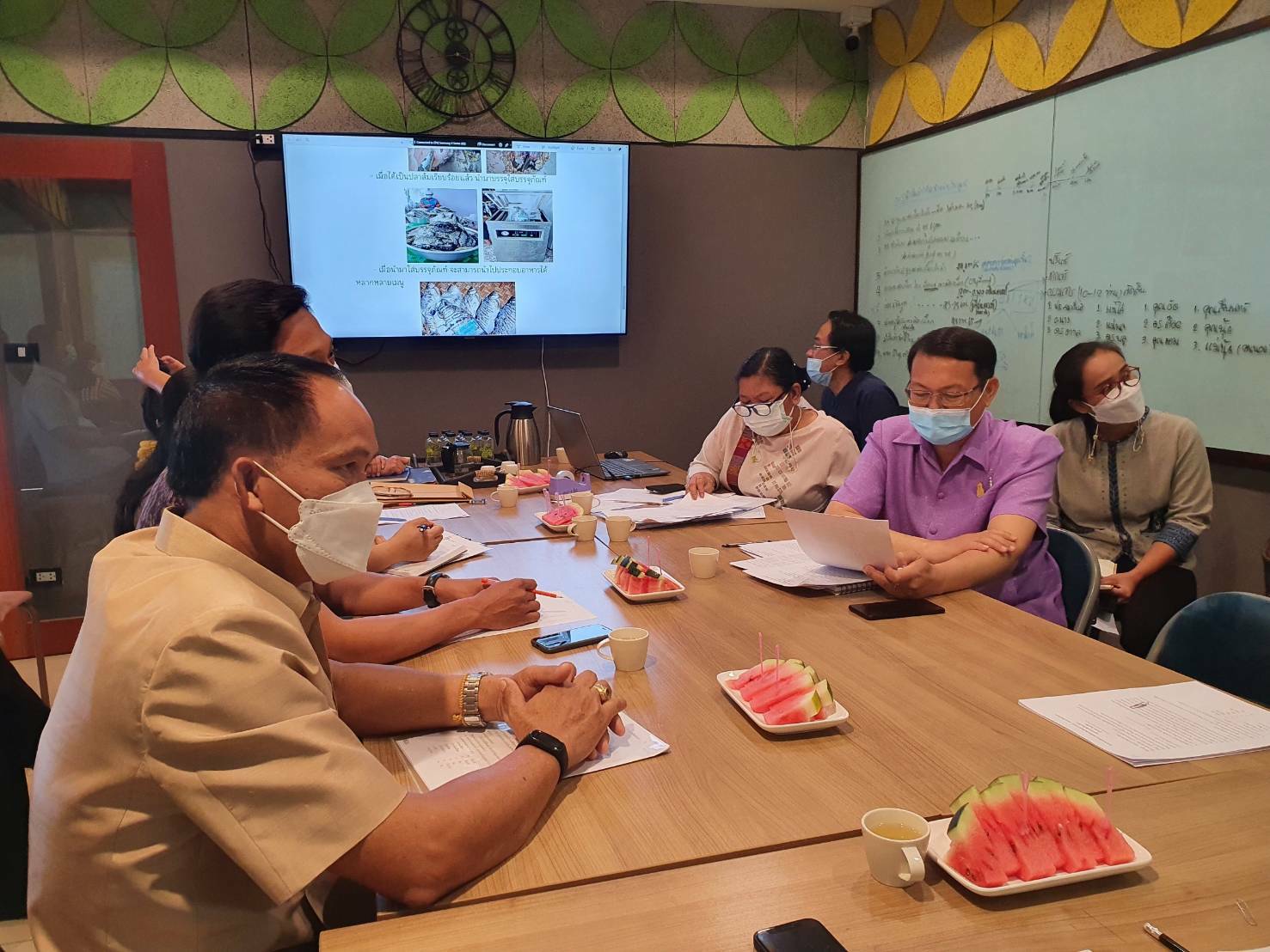 พช.ขอนแก่น : ประชุมหารือแผนการดำเนินงานศูนย์ส่งเสริมและพัฒนาสินค้า OTOP