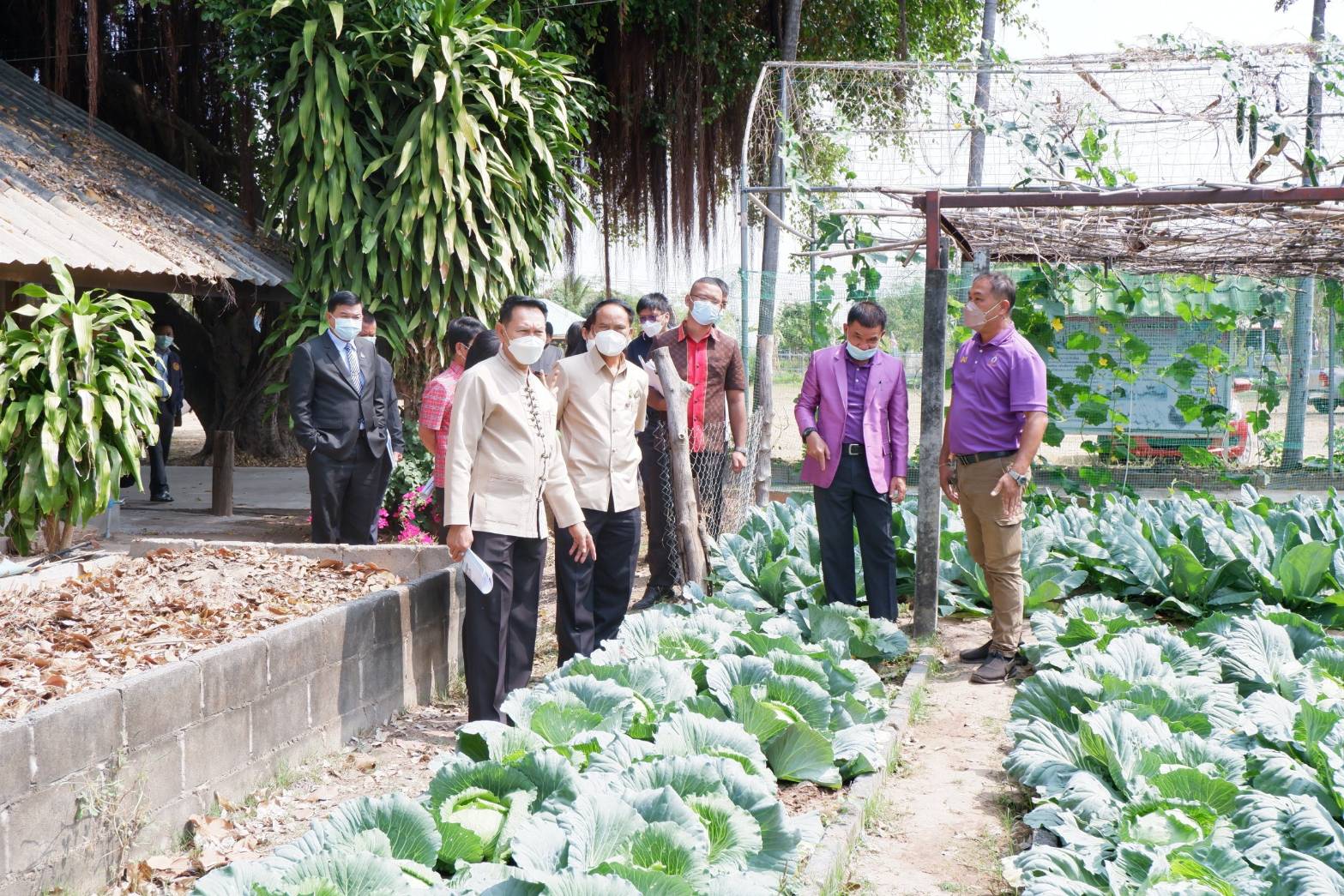 พช.ขอนแก่น : ร่วมตรวจประเมินผลงานโครงการ 1 จังหวัด 1 ศูนย์เรียนรู้โครงการอันเนื่องมาจากพระราชดำริต้นแบบ