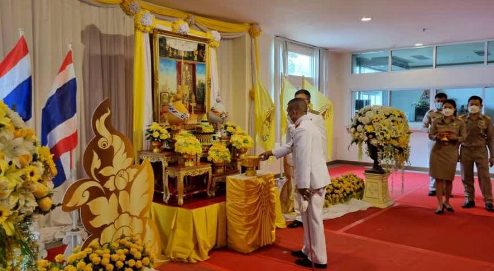 จังหวัดขอนแก่น จัดพิธีมอบปฏิทินหลวงพุทธศักราช 2565 พระราชทานสำหรับผความสุขปีใหม่