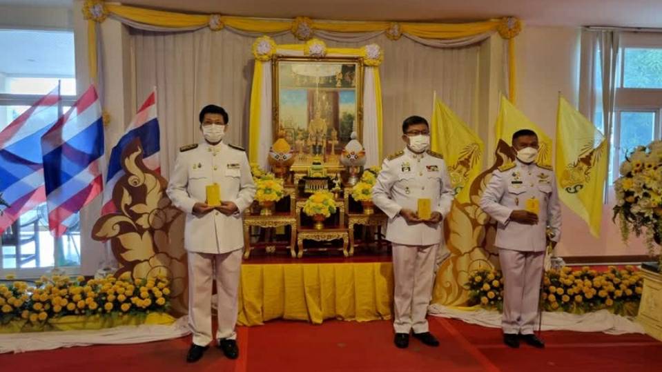 จังหวัดขอนแก่น จัดพิธีมอบปฏิทินหลวงพุทธศักราช 2565 พระราชทานสำหรับผความสุขปีใหม่