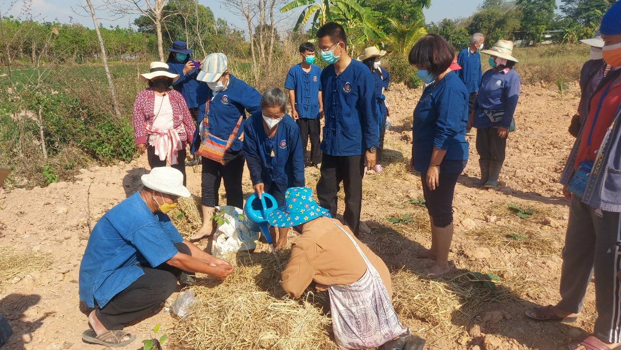 พช.ขอนแก่น: ดำเนินการขับเคลื่อนนโยบายและภารกิจที่สำคัญเชิงพื้นที่ เอามื้อสามัคคีโคก หนองนา พช.
