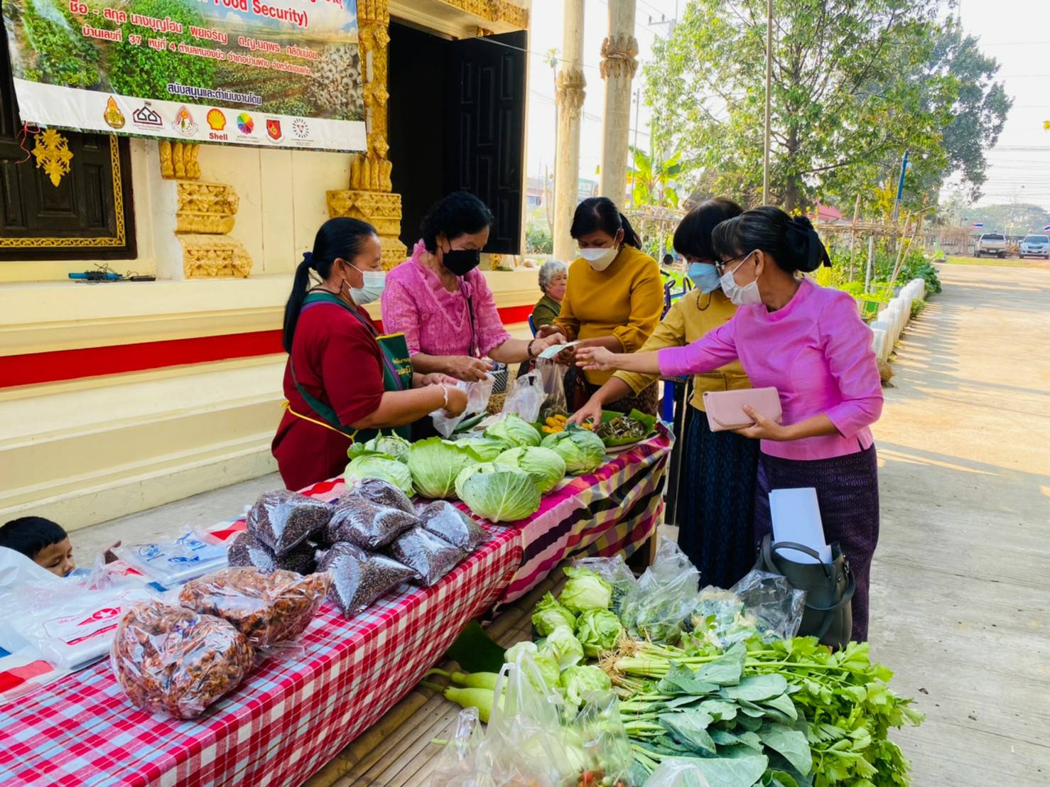 พช.ขอนแก่น: ดำเนินการขับเคลื่อนนโยบายและภารกิจที่สำคัญเชิงพื้นที่ เอามื้อสามัคคีโคก หนองนา พช.