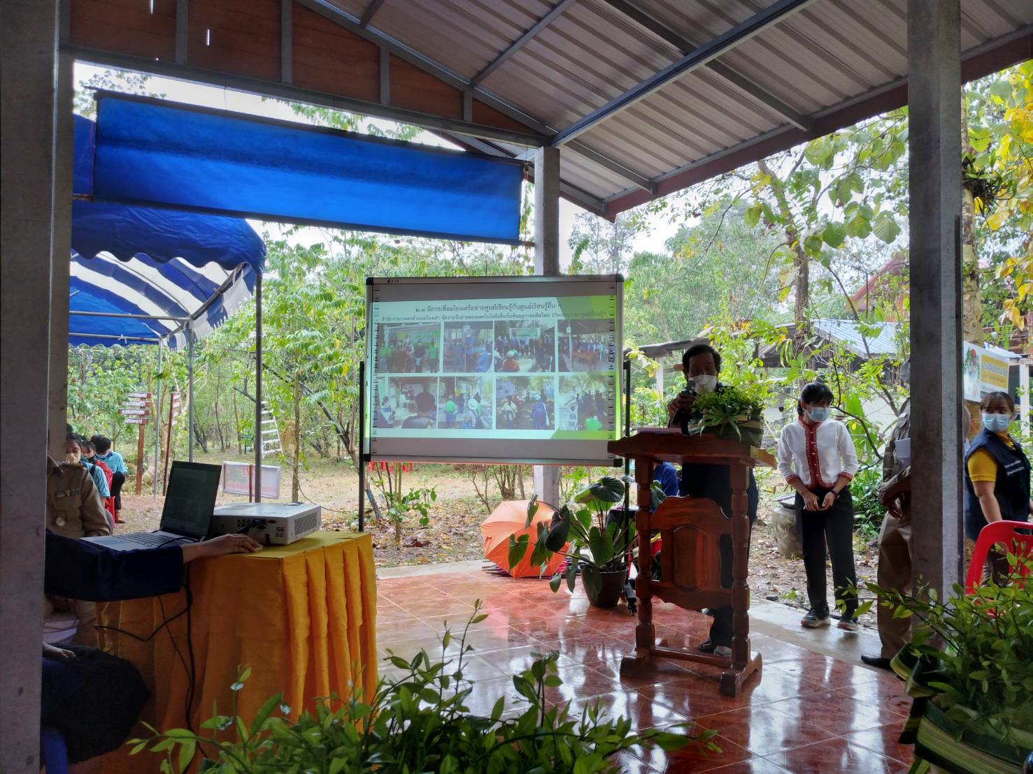 พช.ขอนแก่น : ร่วมตรวจประเมินผลงานโครงการ 1 จังหวัด 1 ศูนย์เรียนรู้โครงการอันเนื่องมาจากพระราชดำริต้นแบบ
