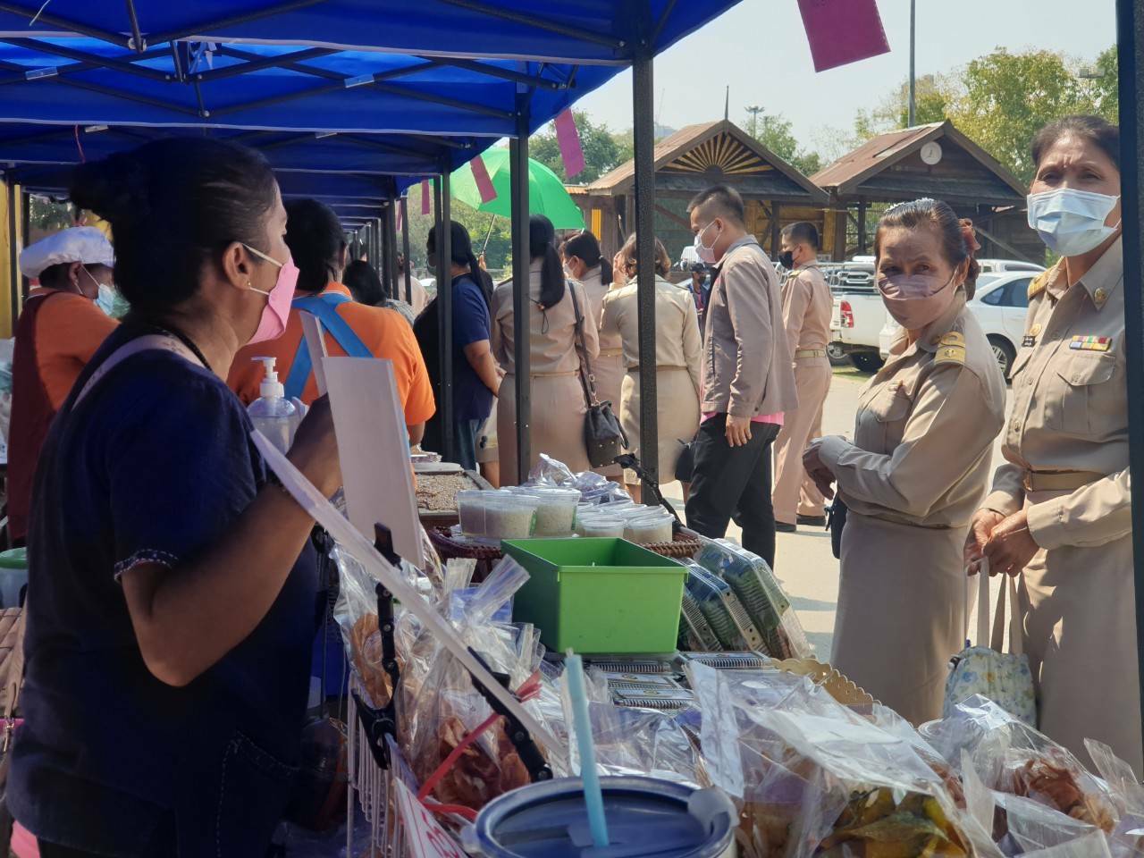 พช.ขอนแก่น : !!มาตามนัด!!ตามคำเรียกร้อง ตลาดนัดชุมชน ประชาสุขใจ สู้ภัย COVID -19