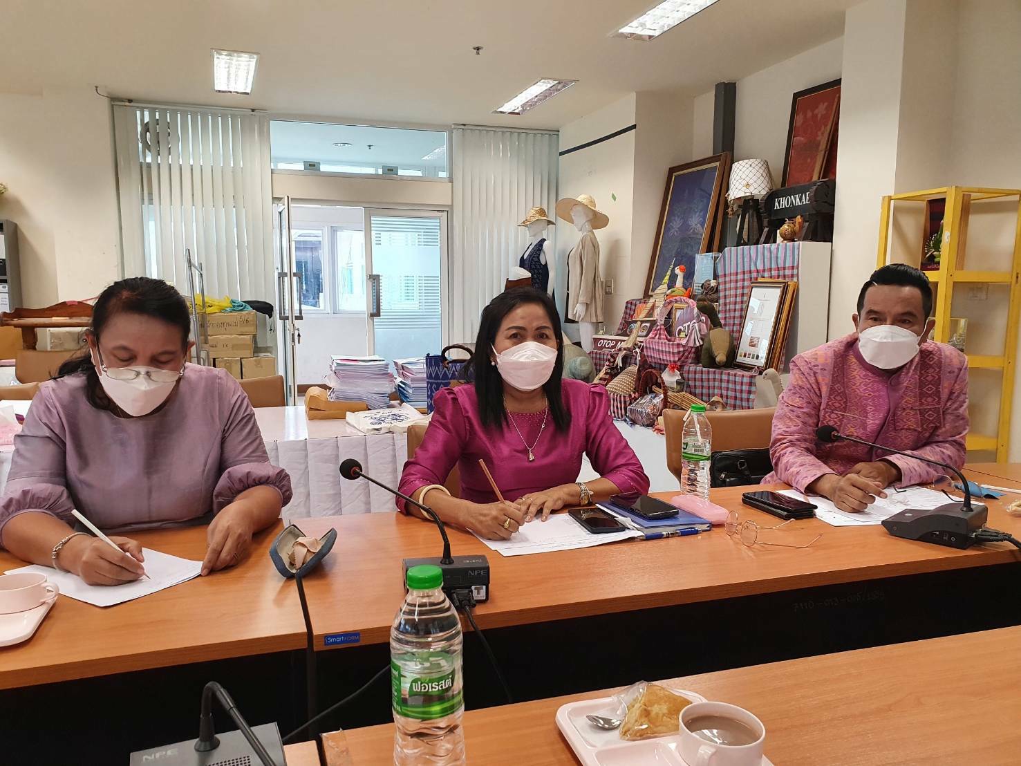 จังหวัดขอนแก่น : ประกวดหมู่บ้านกองทุนแม่ของแผ่นดินดีเด่นระดับจังหวัด ประจำปี 2565 ผ่านระบบ Zoom Cloud Meeting