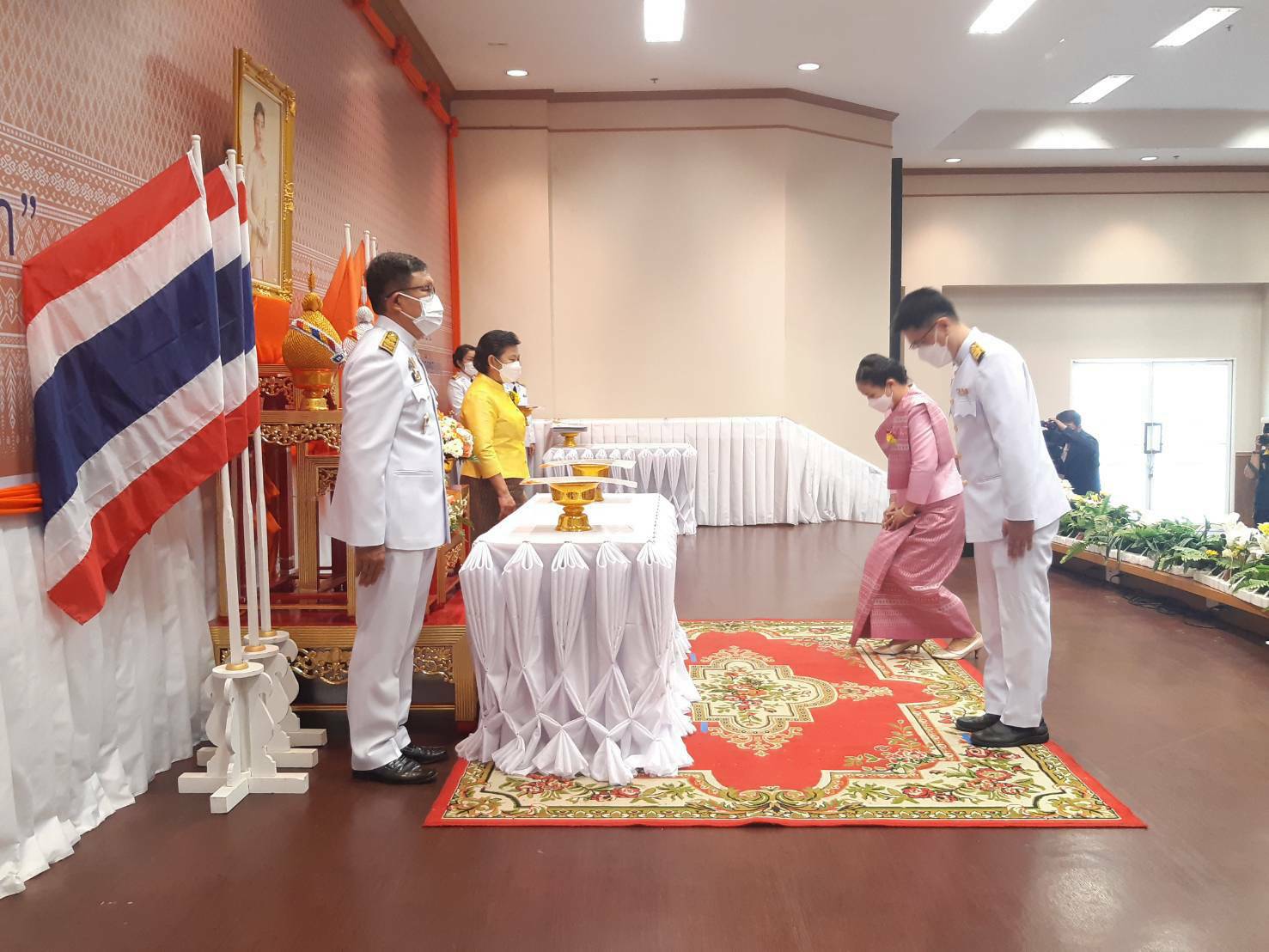 จังหวัดขอนแก่น จัดพิธีมอบแบบผ้าลายพระราชทาน “ผ้าขิดลายนารีรัตนราชกัญญา”