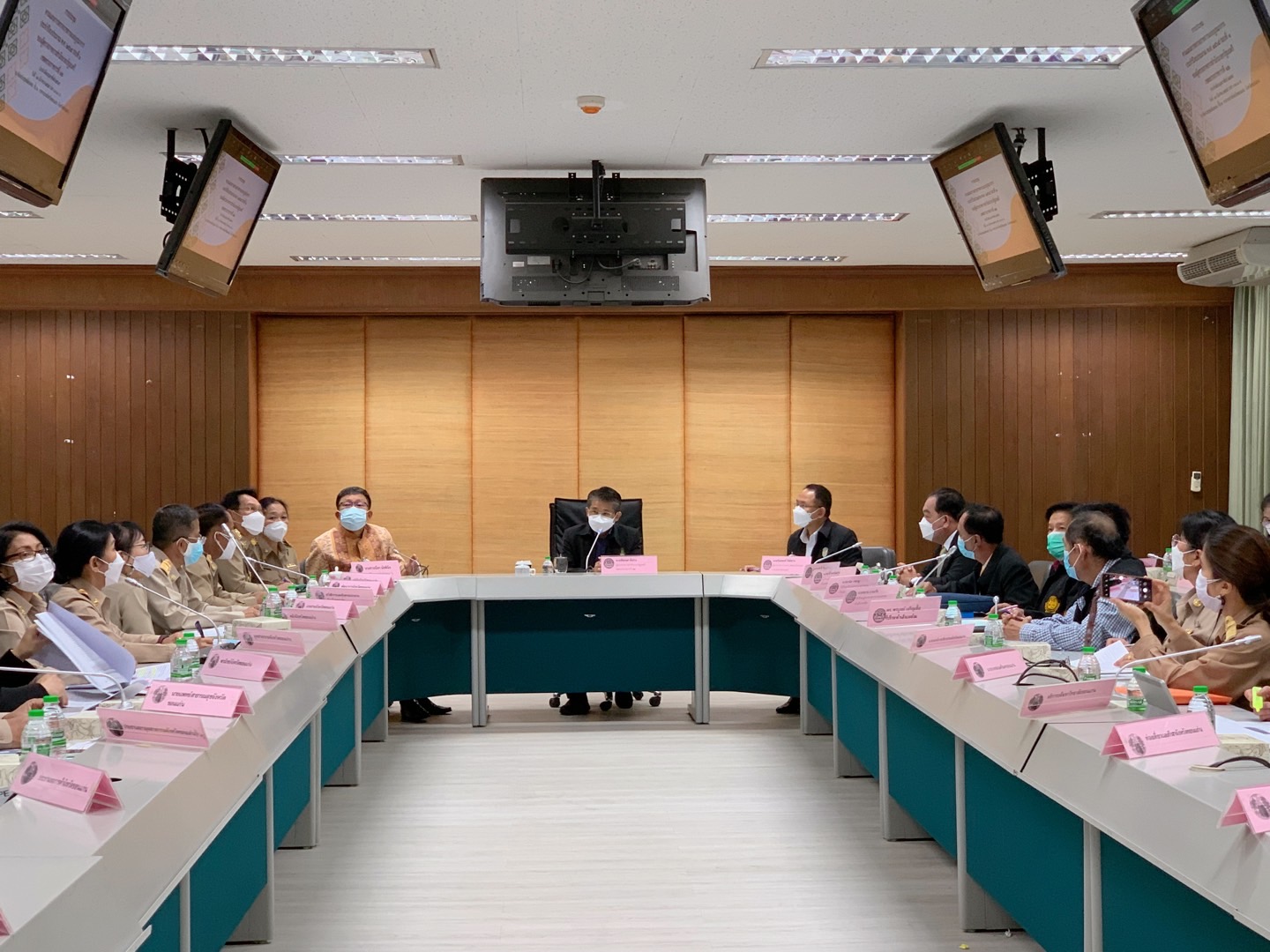พช. ขอนแก่น : ร่วมการประชุมเขตตรวจราชการแบบบูรณาการของคณะผู้ตรวจราชการ เขตตรวจราชการที่12 ประจำปีงบประมาณ พ.ศ.2565 รอบที่ 1