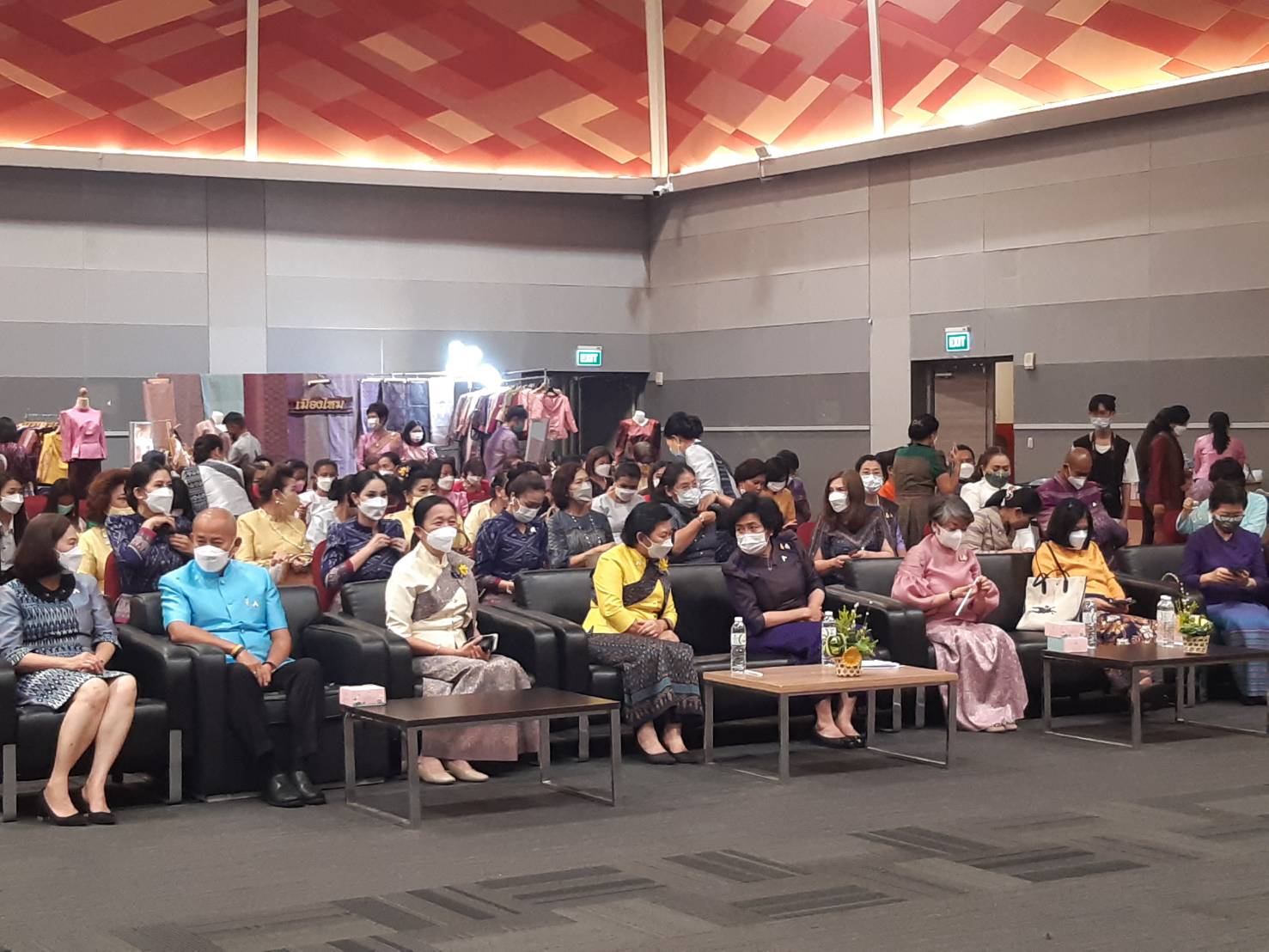 จังหวัดขอนแก่น : ประธานสภาสตรีแห่งชาติ ในพระบรมราชินูปถัมภ์ เปิดงานวันสตรีสากล 2565 “รวมพลังสตรี ศรีขอนแก่น สืบสาน สร้างสรรค์ แบ่งปันชุมชน”