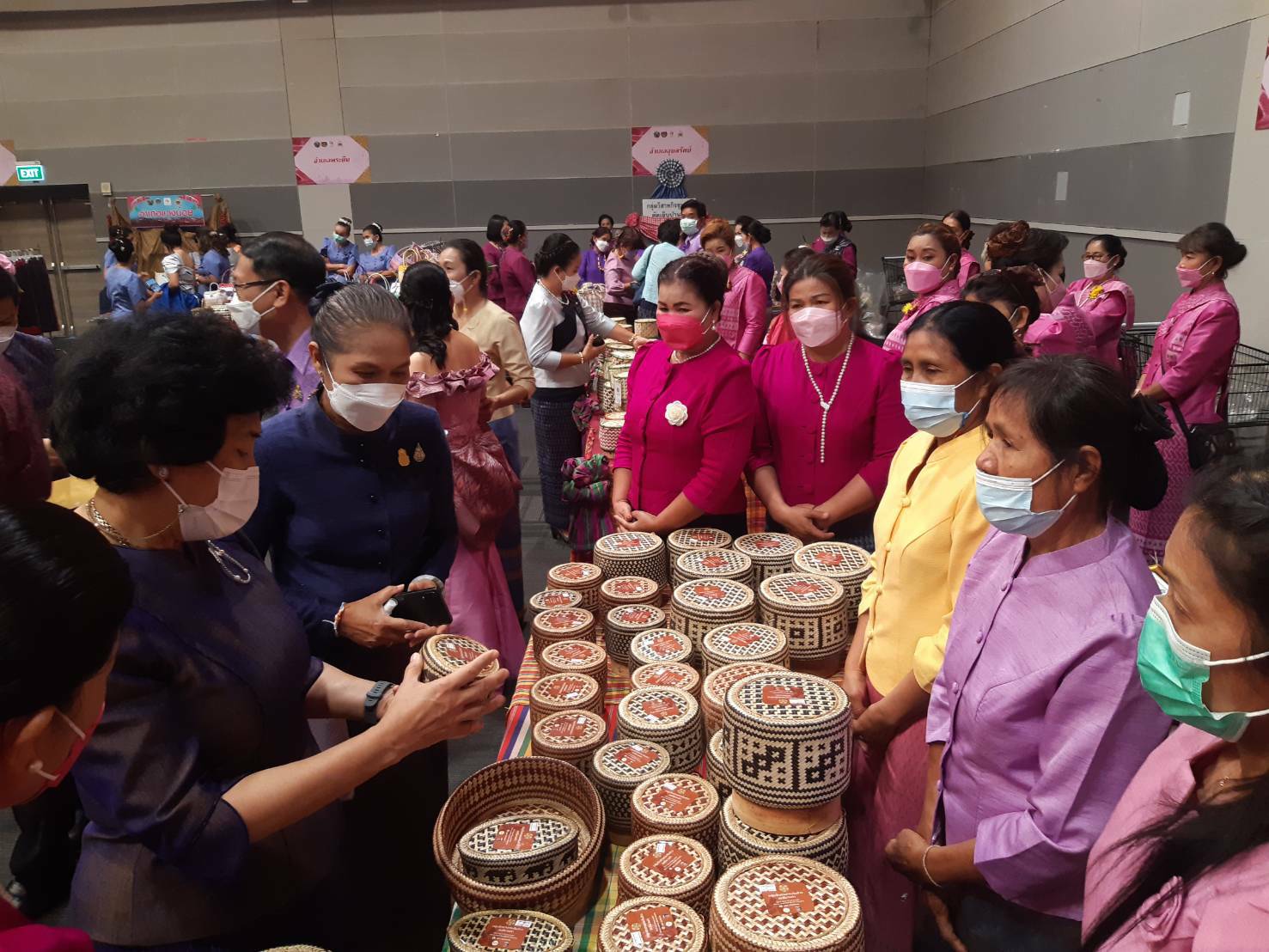 จังหวัดขอนแก่น : ประธานสภาสตรีแห่งชาติ ในพระบรมราชินูปถัมภ์ เปิดงานวันสตรีสากล 2565 “รวมพลังสตรี ศรีขอนแก่น สืบสาน สร้างสรรค์ แบ่งปันชุมชน”