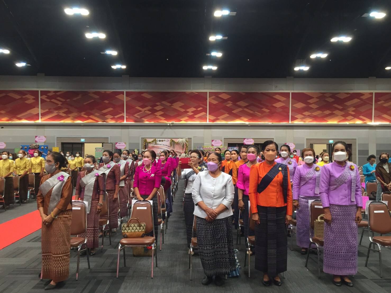 จังหวัดขอนแก่น : ประธานสภาสตรีแห่งชาติ ในพระบรมราชินูปถัมภ์ เปิดงานวันสตรีสากล 2565 “รวมพลังสตรี ศรีขอนแก่น สืบสาน สร้างสรรค์ แบ่งปันชุมชน”