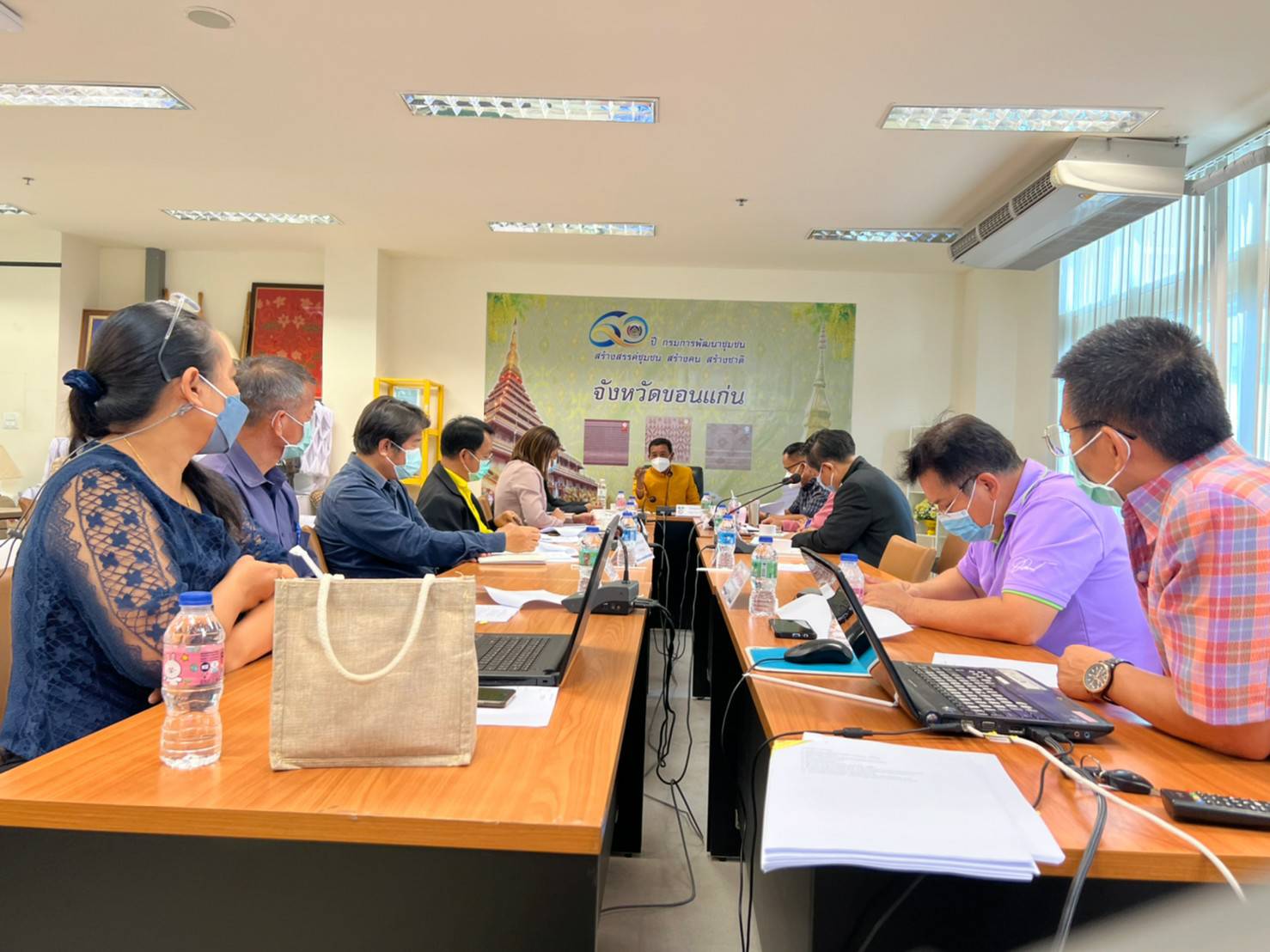 จังหวัดขอนแก่น : ประชุมคณะทำงานสนับสนุนการพัฒนาเศรษฐกิจฐานราก ส่งเสริมเลี้ยงสัตว์เศรษฐกิจพื้นถิ่นพัฒนาเศรษฐกิจฐานราก