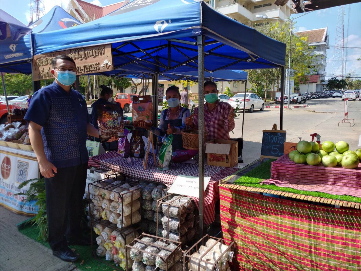 พช.ขอนแก่น : ยังเดินหน้าขับเคลื่อนตลาดนัดชุมชนประชารัฐสุขใจ สู้ภัย COVID-19 อย่างต่อเนื่อง