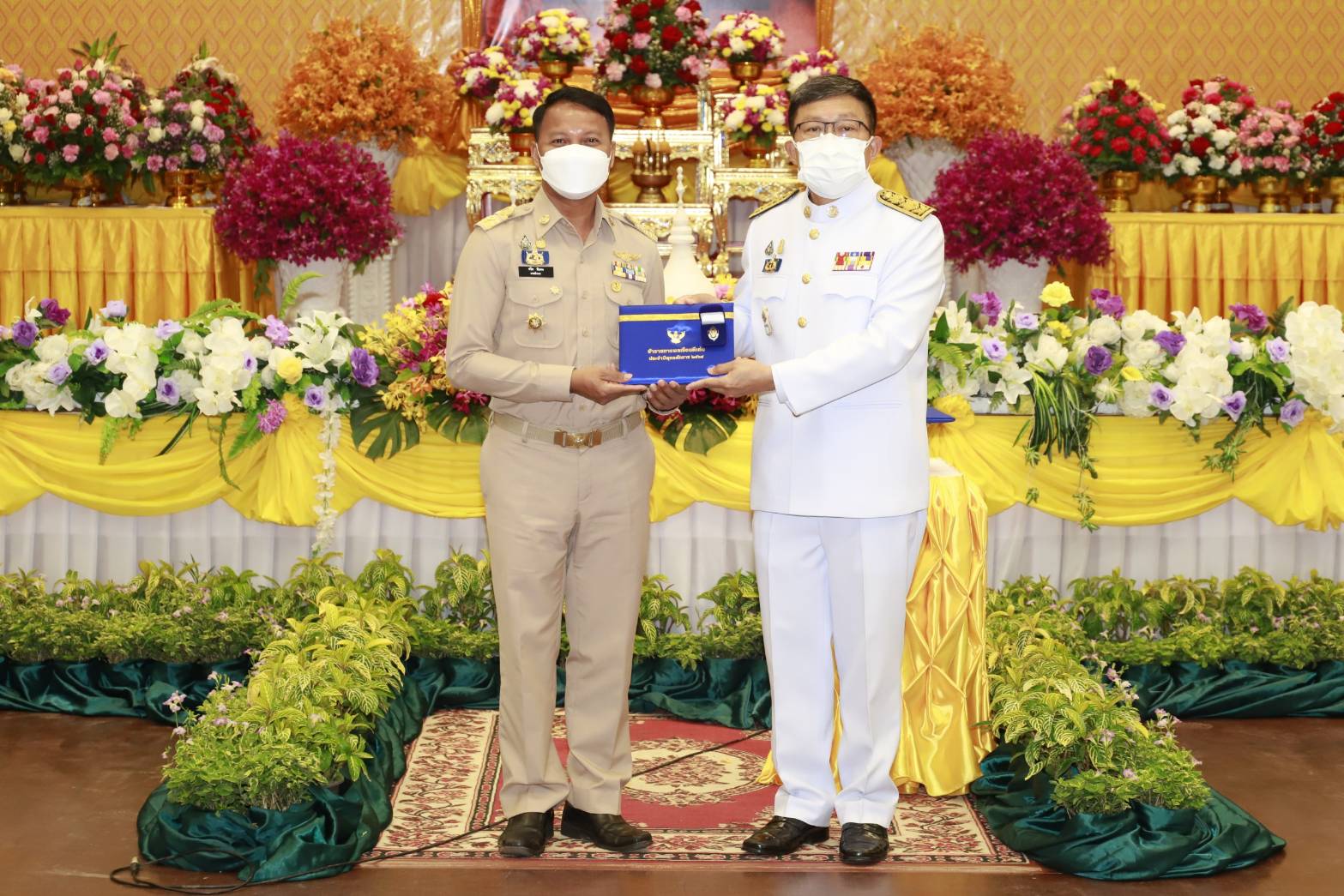 ?จังหวัดขอนแก่น : จัดพิธีวันที่ระลึกพระบาทสมเด็จพระนั่งเกล้าเจ้าอยู่หัว พระมหาเจษฎาราชเจ้า และวันข้าราชการพลเรือน?