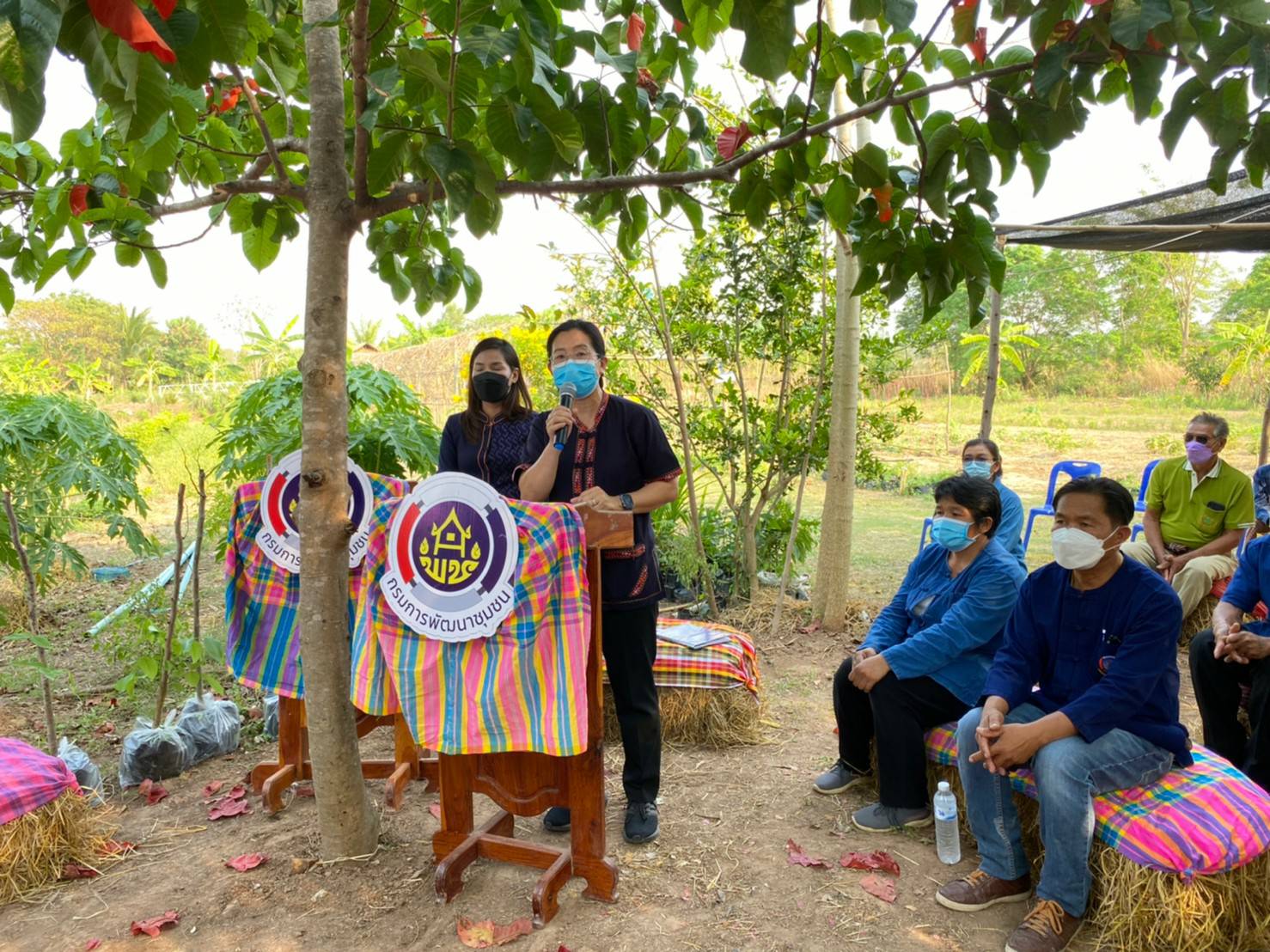 จังหวัดขอนแก่น : อธิบดี พช.ลงพื้นที่ตรวจราชการ ตามโครงการพัฒนาพื้นที่ต้นแบบการพัฒนาคุณภาพชีวิต ตามหลักทฤษฎีใหม่ประยุกต์สู่ “โคก หนอง นา โมเดล