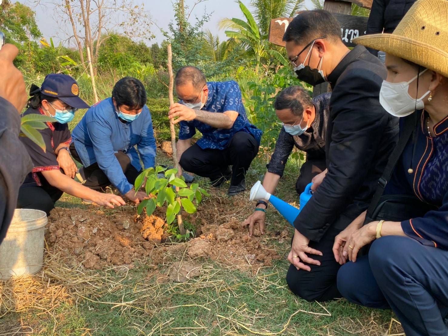 จังหวัดขอนแก่น : อธิบดี พช.ลงพื้นที่ตรวจราชการ ตามโครงการพัฒนาพื้นที่ต้นแบบการพัฒนาคุณภาพชีวิต ตามหลักทฤษฎีใหม่ประยุกต์สู่ “โคก หนอง นา โมเดล