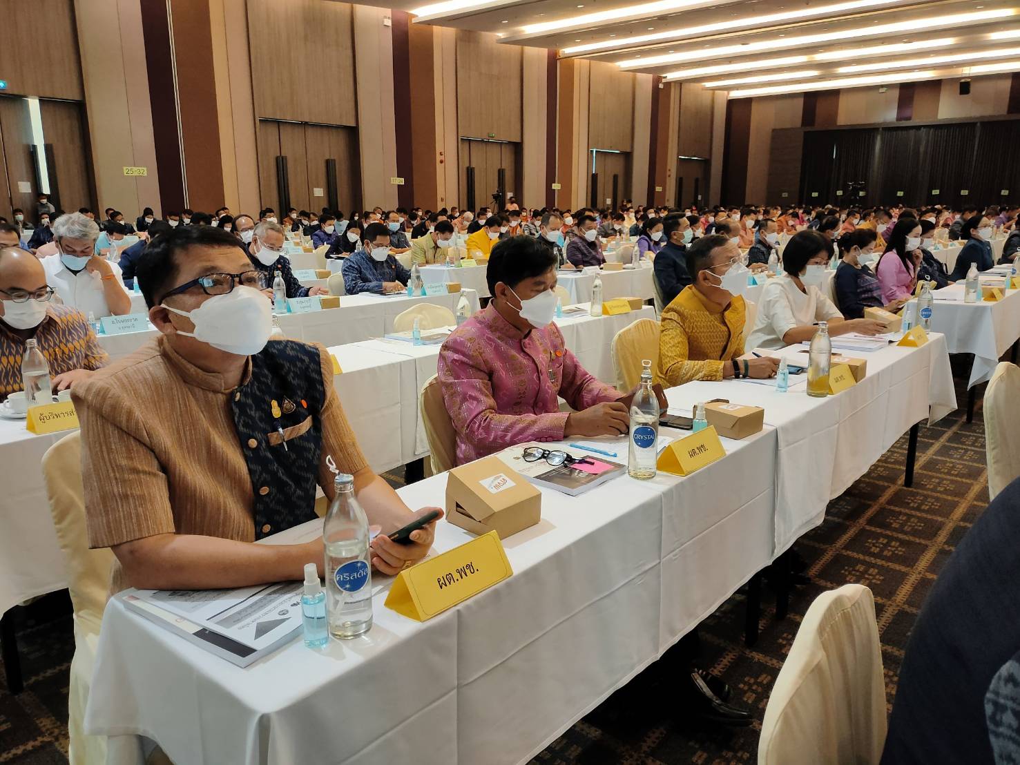 จังหวัดขอนแก่น : รัฐมนตรีว่าการกระทรวงมหาดไทย มอบนโยบายขับเคลื่อน ศจพ.ระดับพื้นที่ในการประชุมเชิงปฏิบัติการเพื่อซักซ้อมแนวทางการขับเคลื่อนศูนย์อำนวยการขจัดความยากจนและพัฒนาคนทุกช่วงวัยอย่างยั่งยืนตามหลักปรัชญาของเศรษฐกิจพอเพียงในระดับพื้นที่ ปีงบประมาณ พ.ศ. 2565  ภาคตะวันออกเฉียงเหนือ