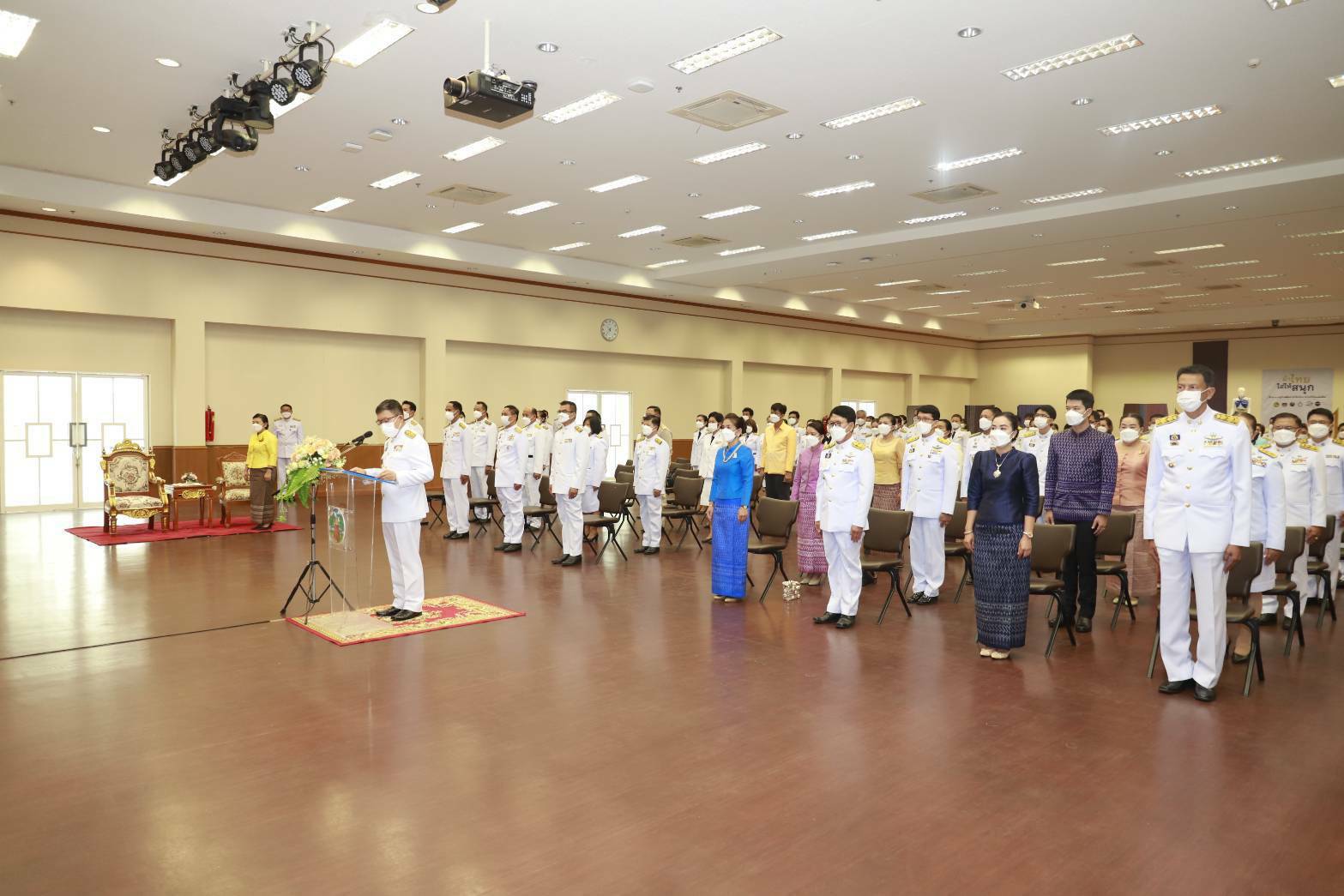 จังหวัดขอนแก่น จัดพิธีมอบแบบผ้าลายพระราชทาน “ผ้าขิดลายนารีรัตนราชกัญญา”
