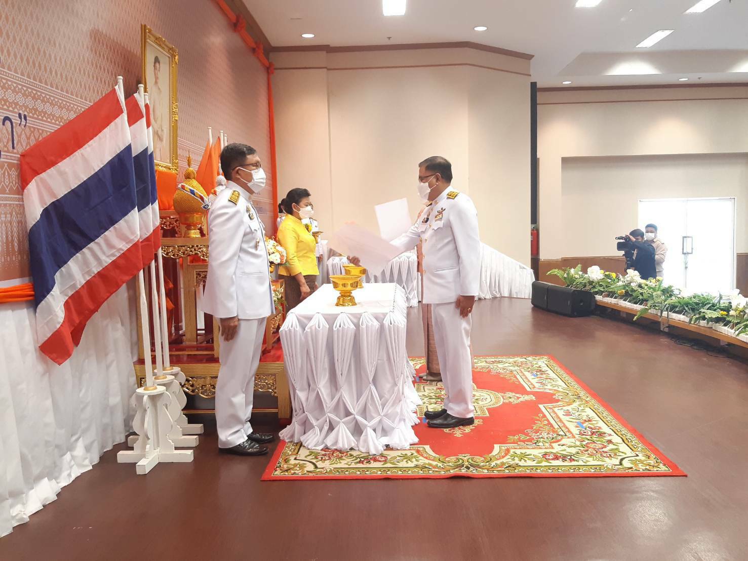 จังหวัดขอนแก่น จัดพิธีมอบแบบผ้าลายพระราชทาน “ผ้าขิดลายนารีรัตนราชกัญญา”